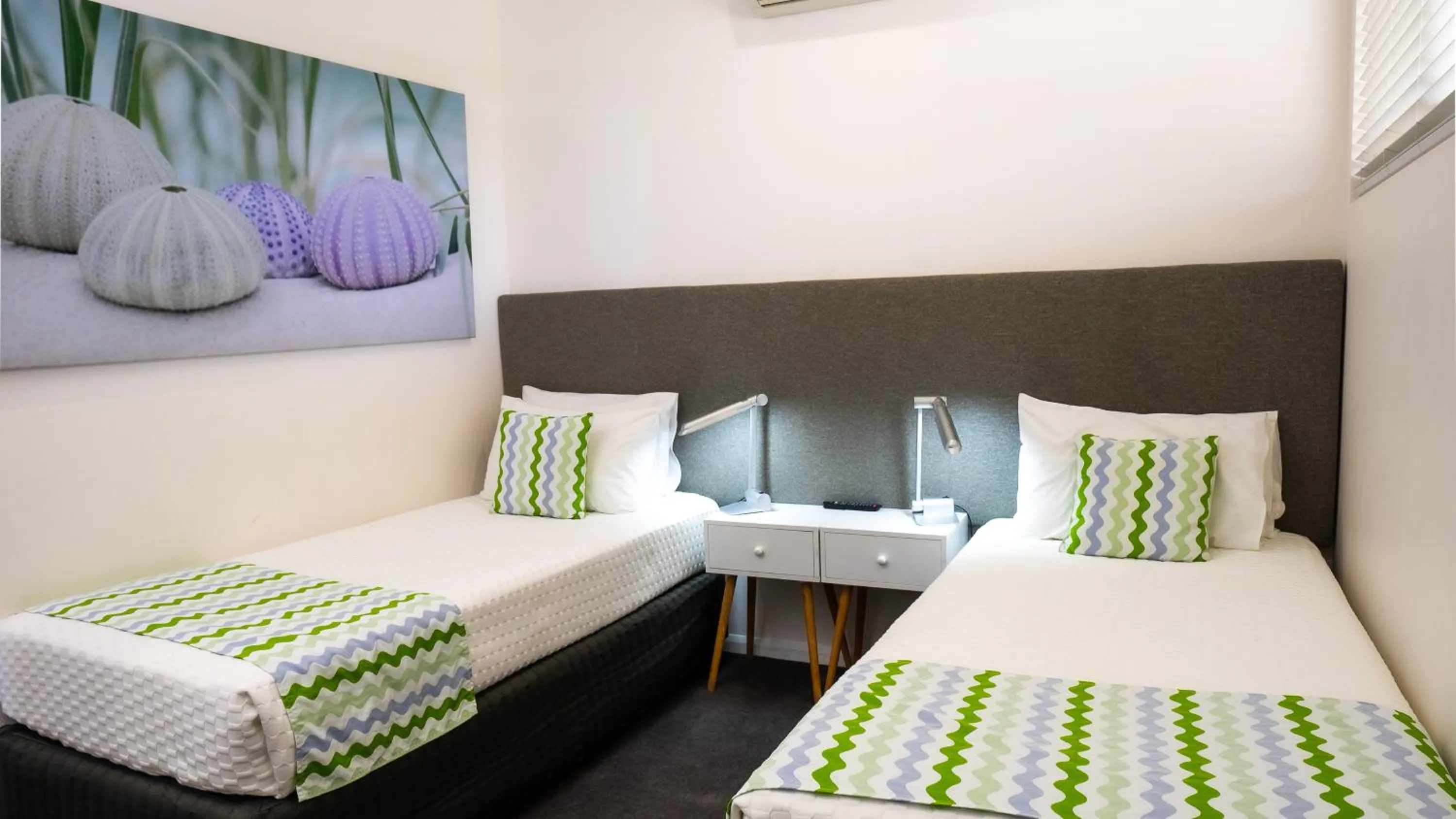 Bedroom, Bed in Vue Apartments Trinity Beach