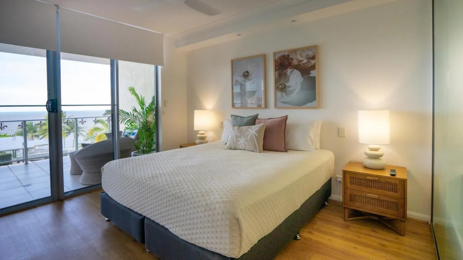 Bedroom, Bed in Vue Apartments Trinity Beach