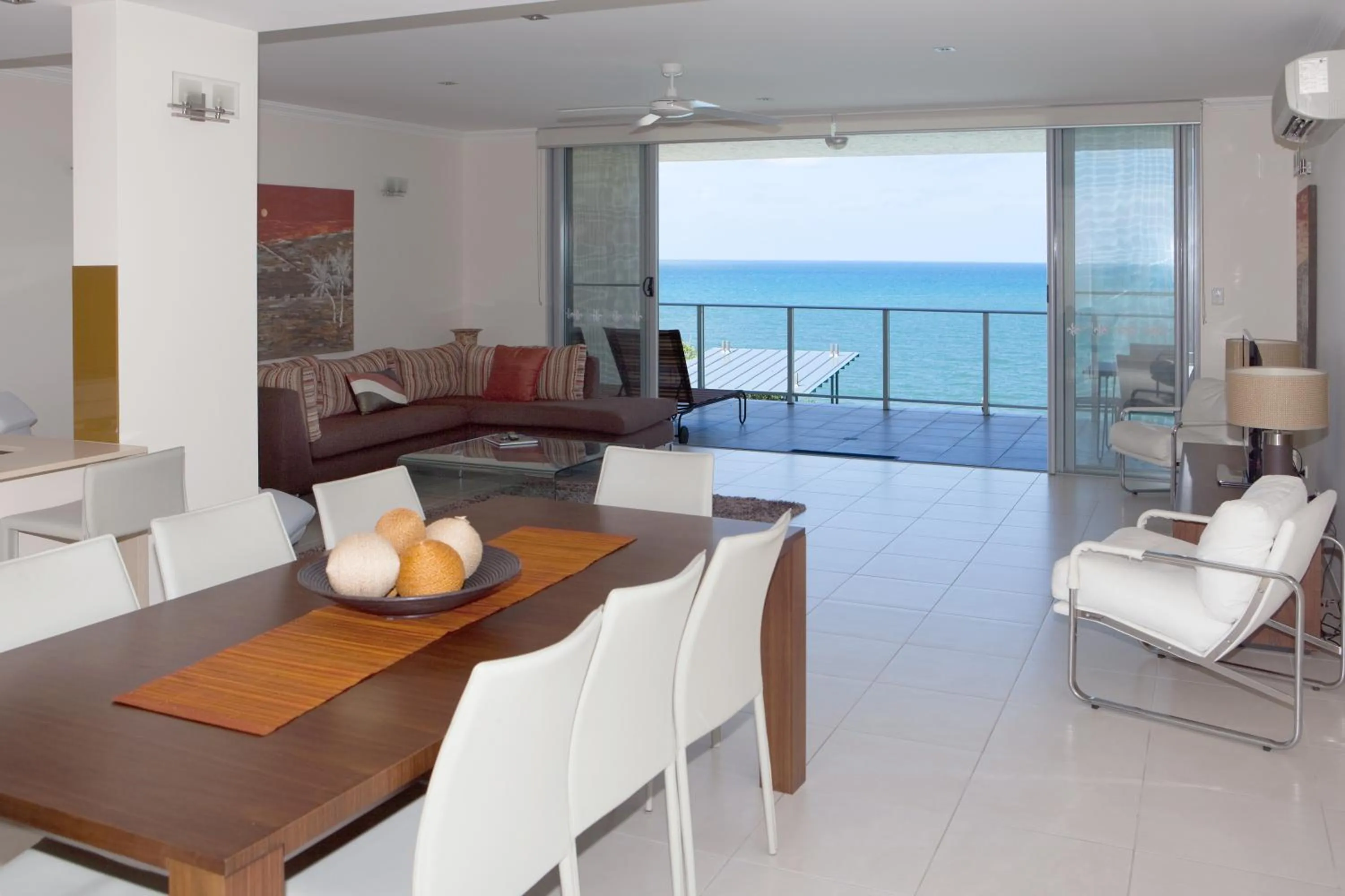 Three-Bedroom Apartment in Vue Apartments Trinity Beach