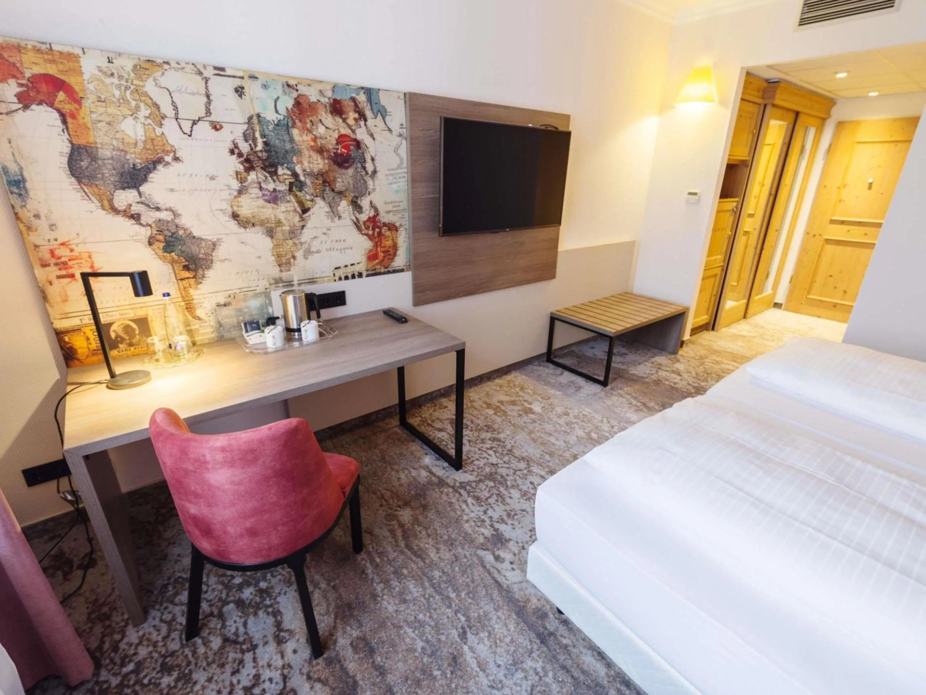 Bedroom, Bed in Atomis Hotel Munich Airport by Mercure
