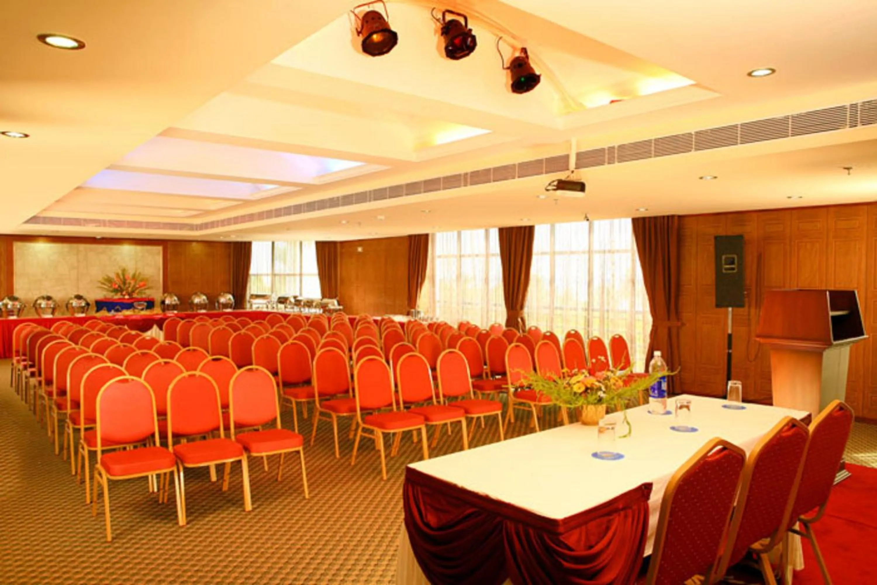 Meeting/conference room in Regant Lake Palace Hotel