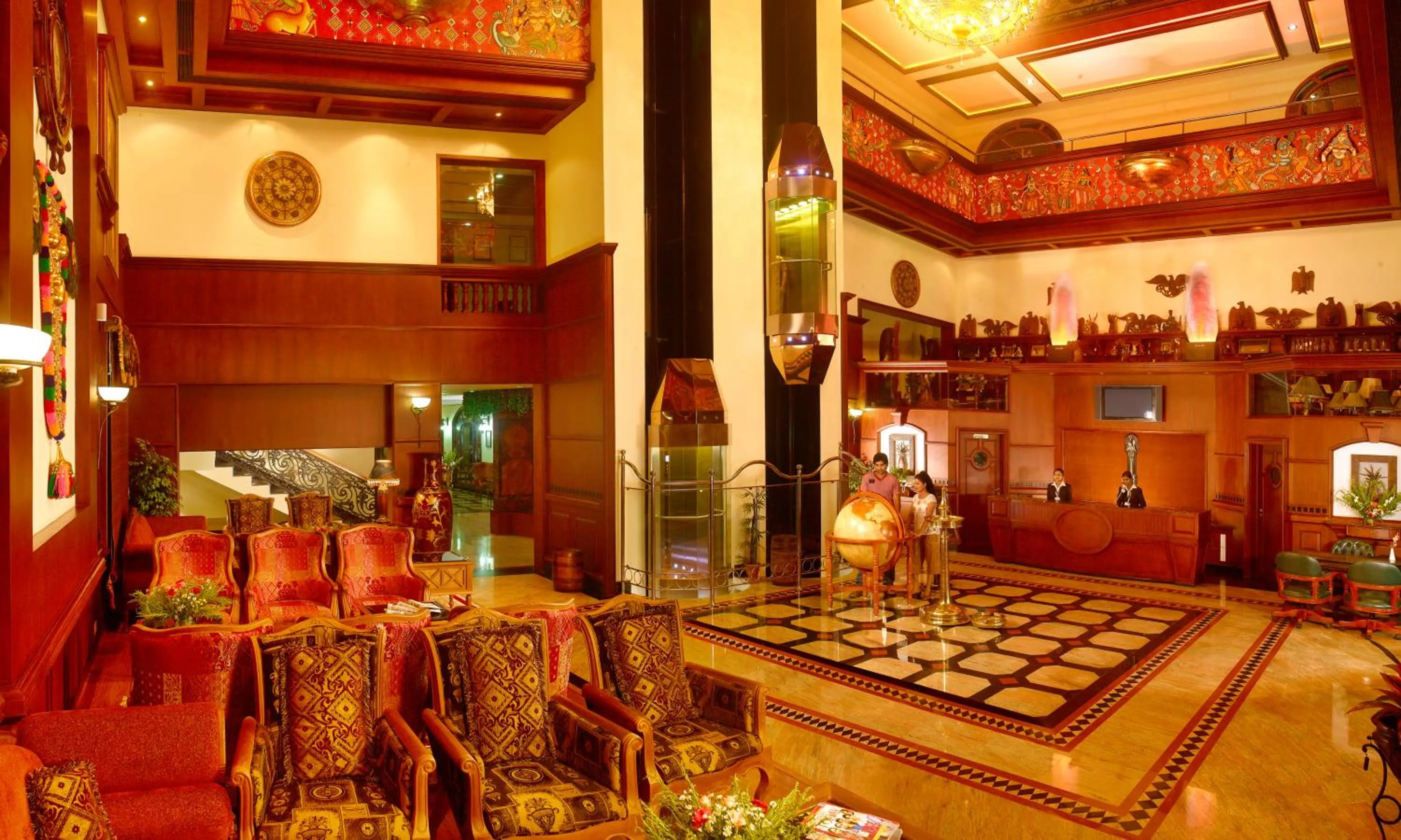 Restaurant/places to eat in Regant Lake Palace Hotel