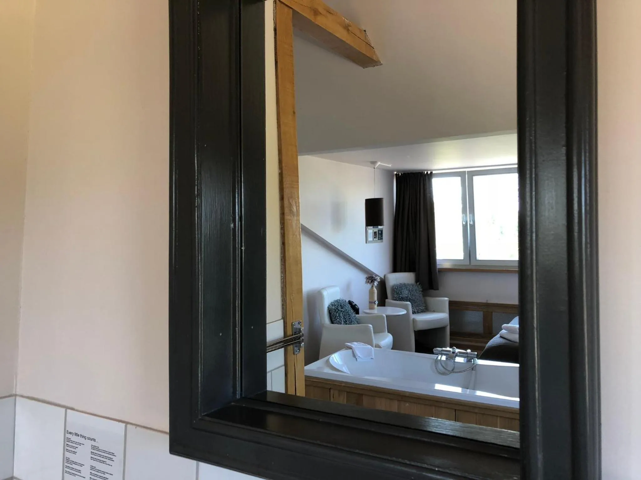 Photo of the whole room in Hotel de Plank - alle kamers met airconditioning