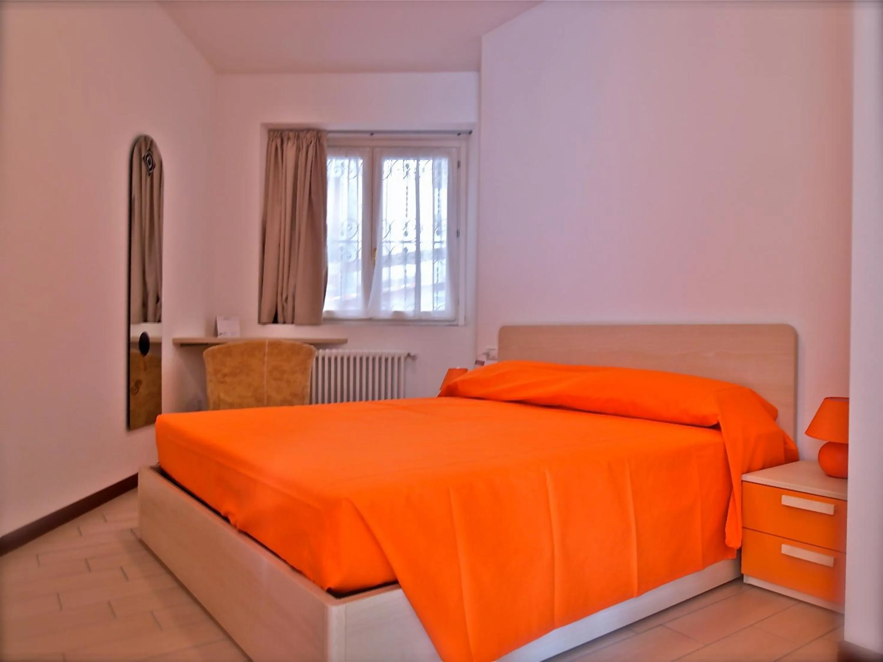 Day, Bed in Locanda Posta