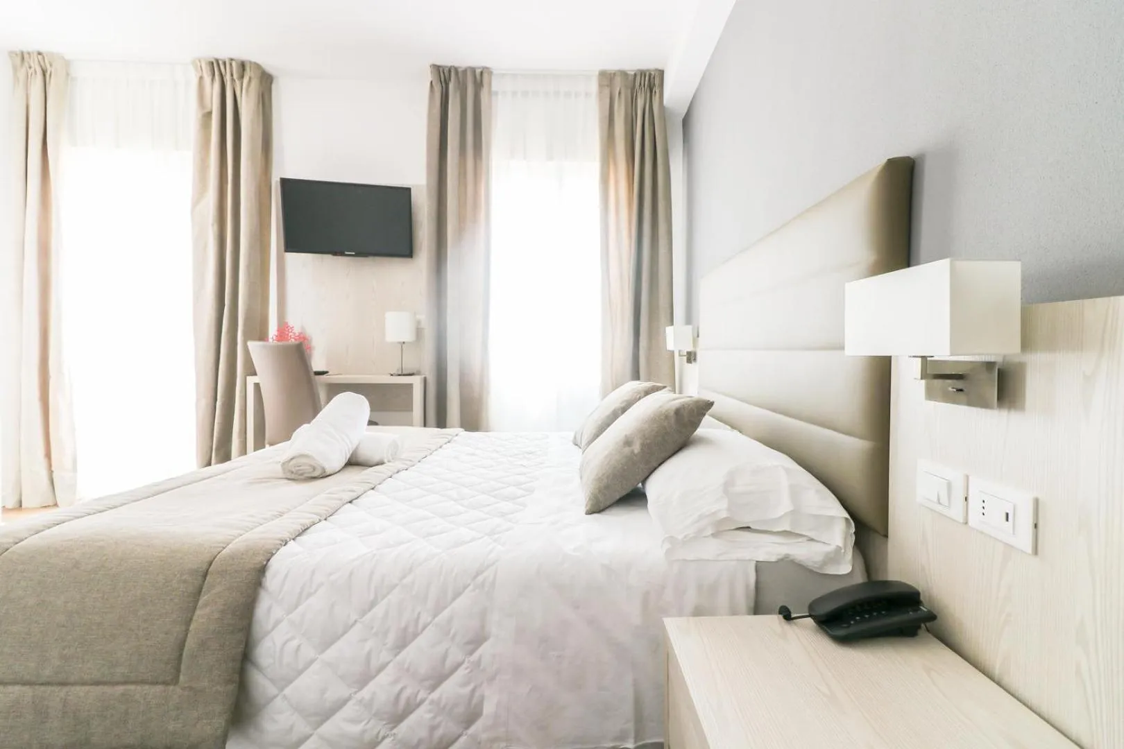 Bed in Hotel Loreley