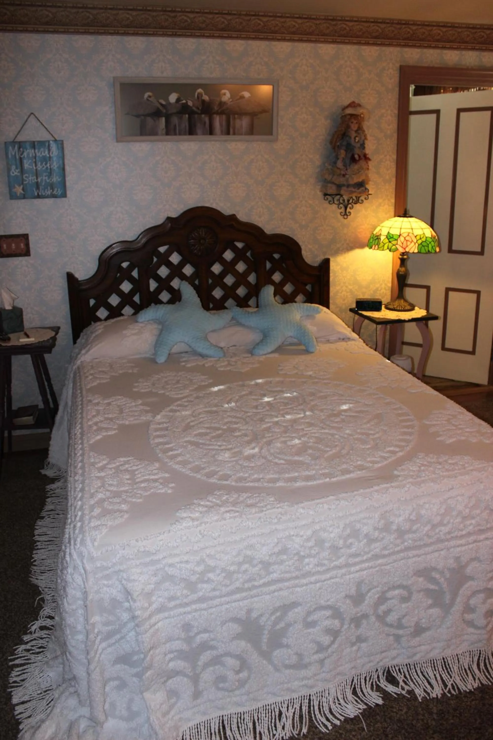 Bed in Carriage Stop Bed & Breakfast