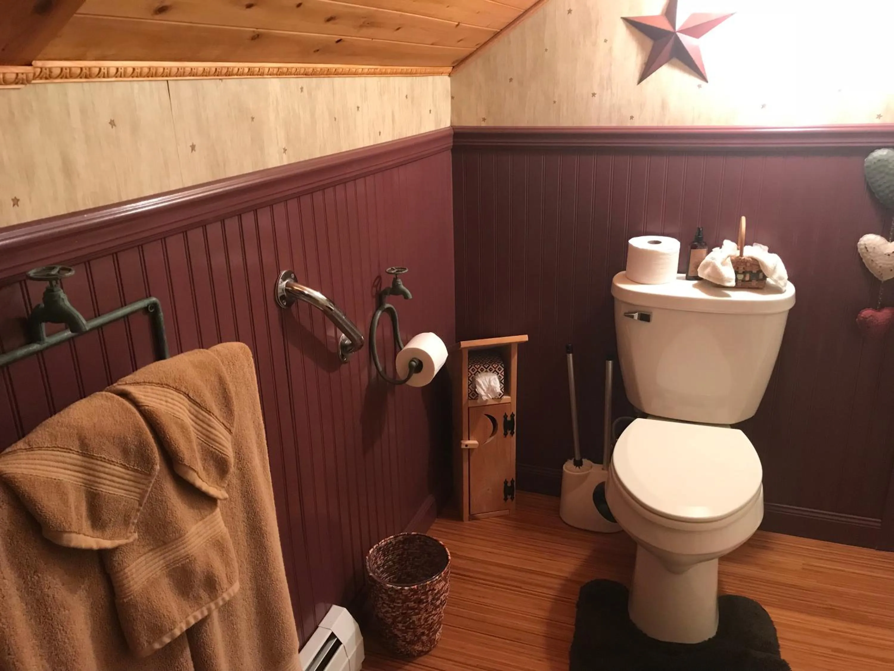 Toilet in Carriage Stop Bed & Breakfast