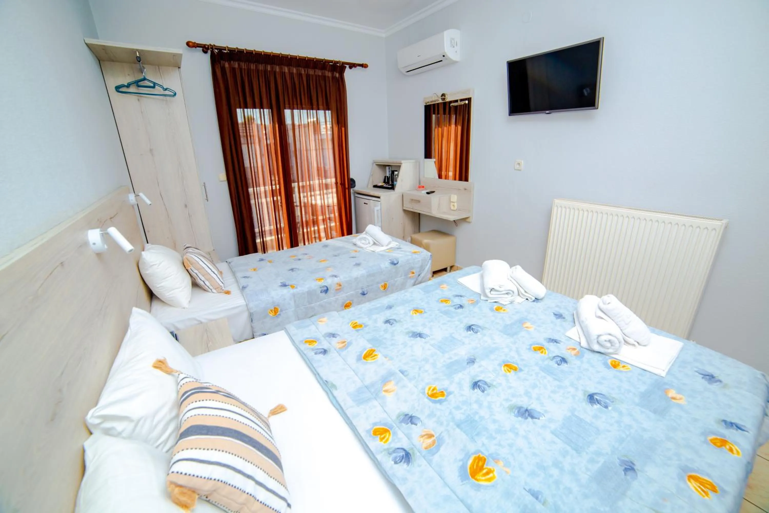 Bed in Hotel Zefyros