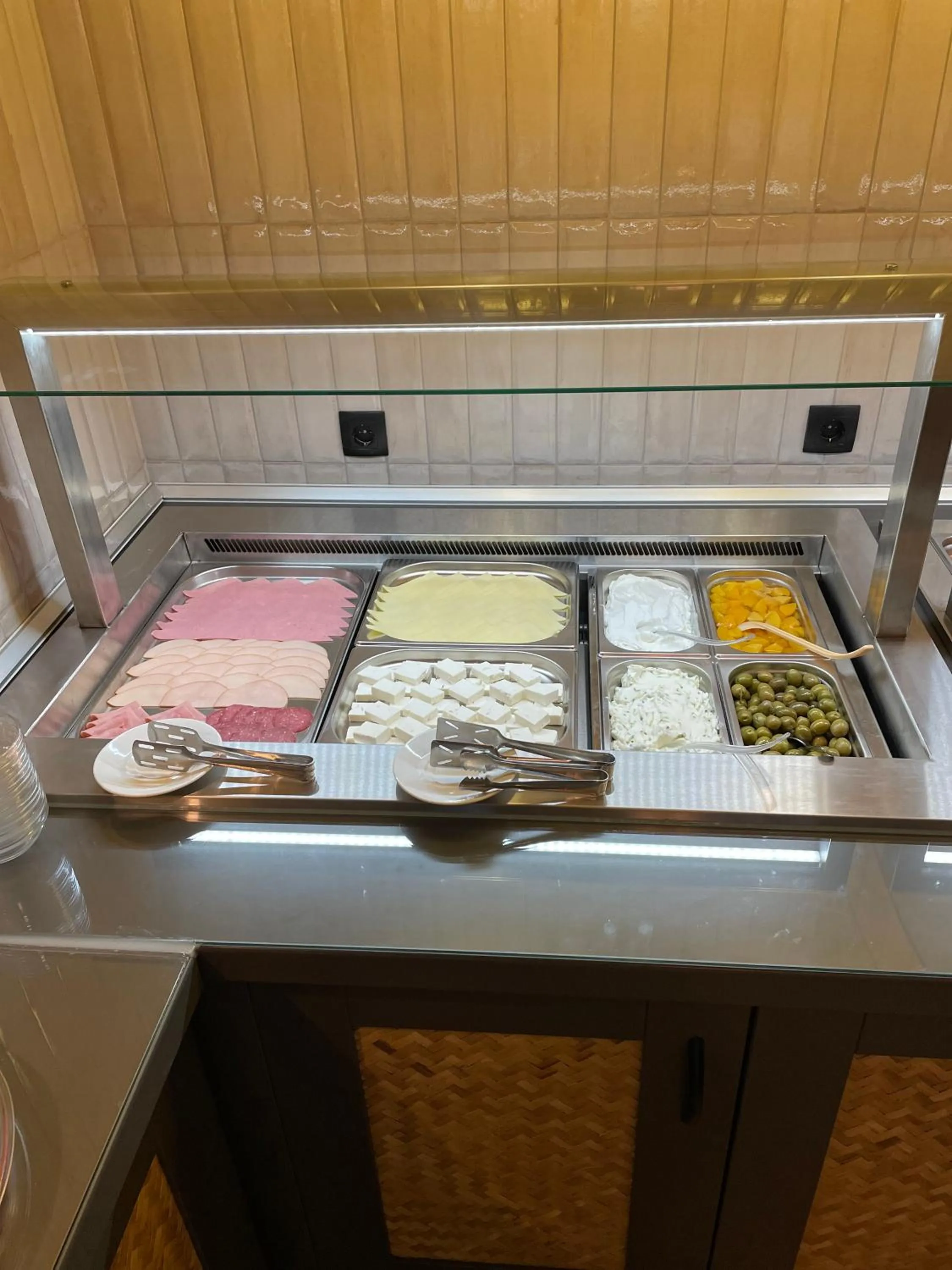 Breakfast in Hotel Zefyros