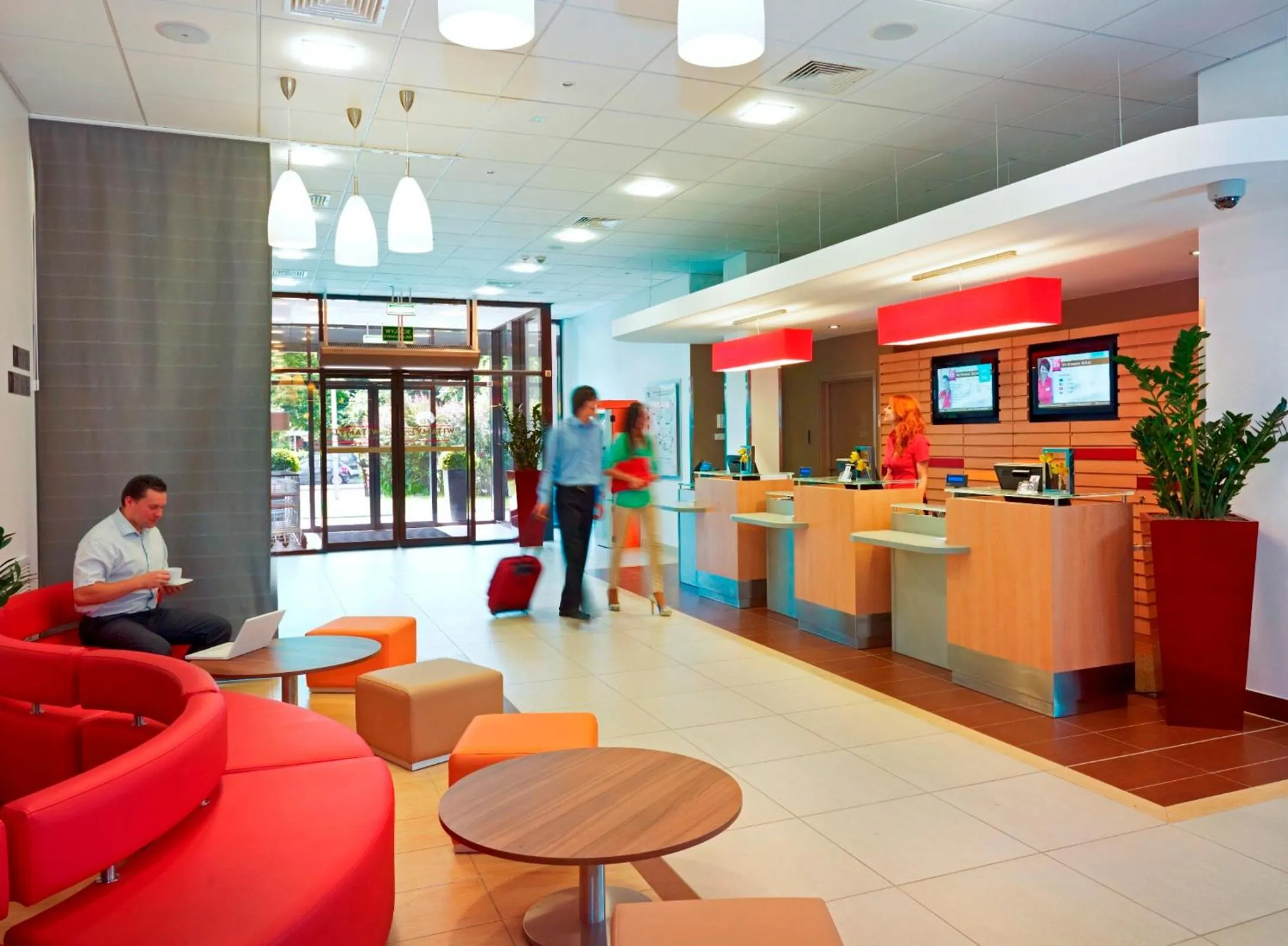 Lobby or reception in ibis Warszawa West Station