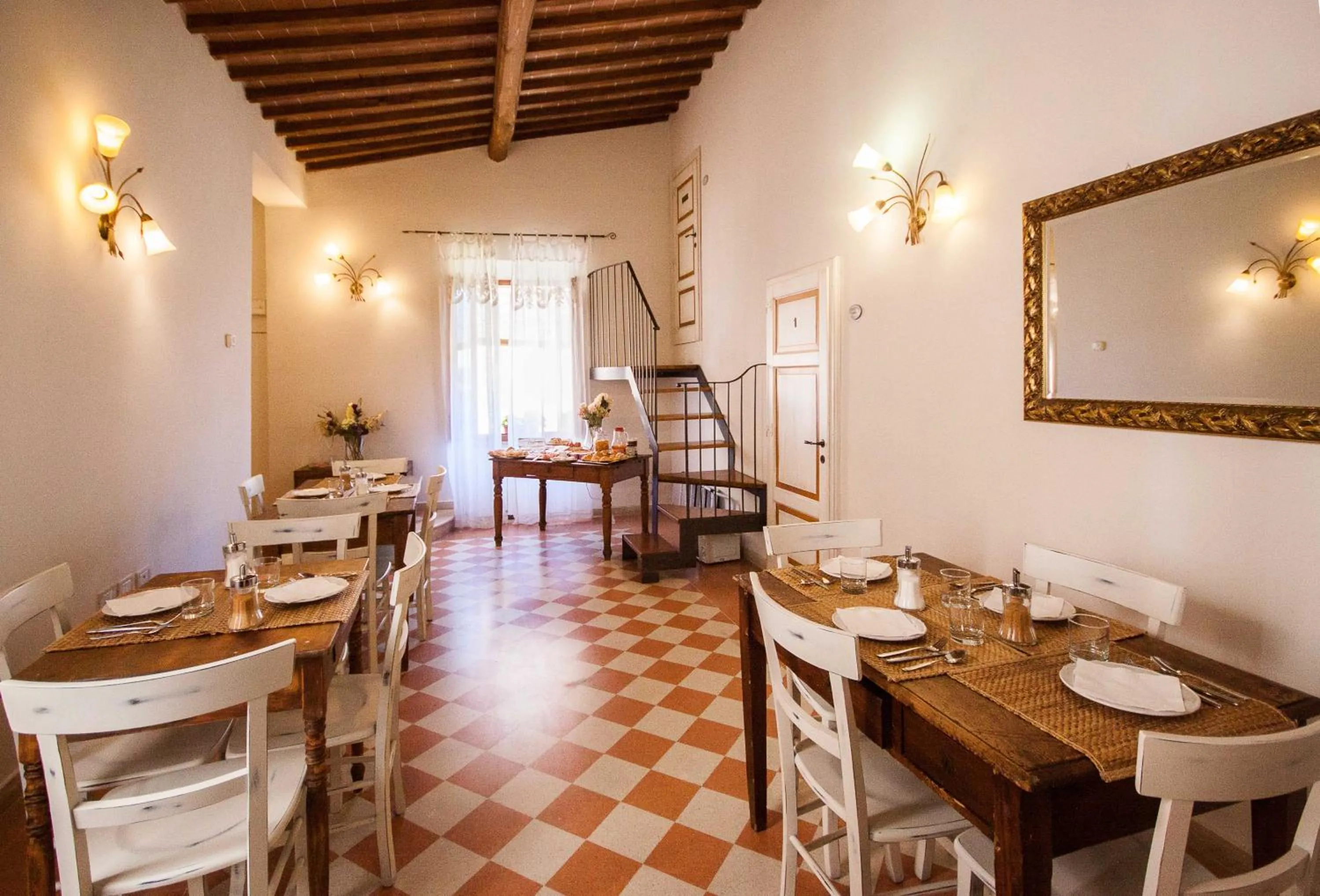 Communal lounge/ TV room in A Casa Mastacchi