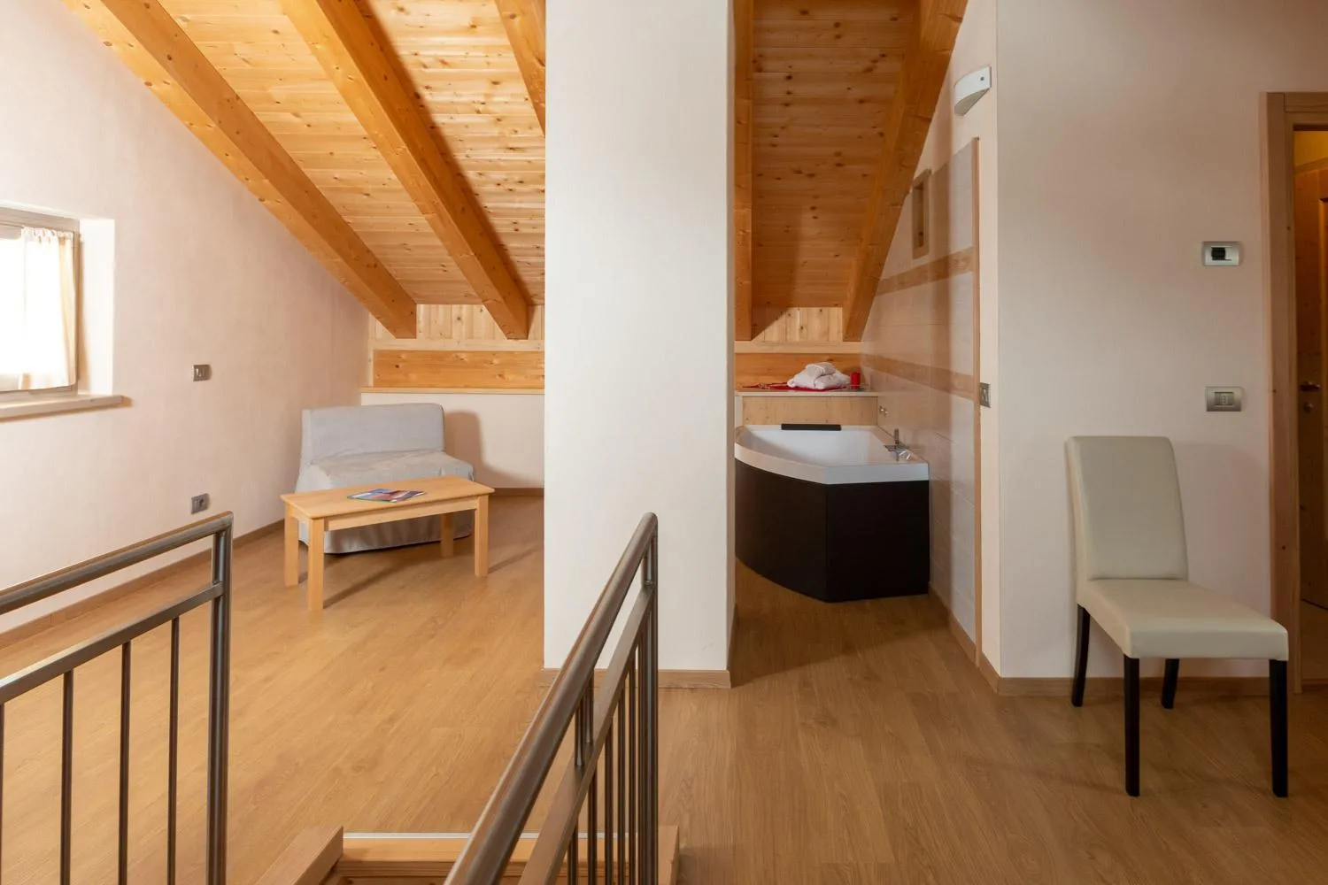 Hot Tub, Bed in Hotel Meublè Adler - Rooms & Mountain Apartments