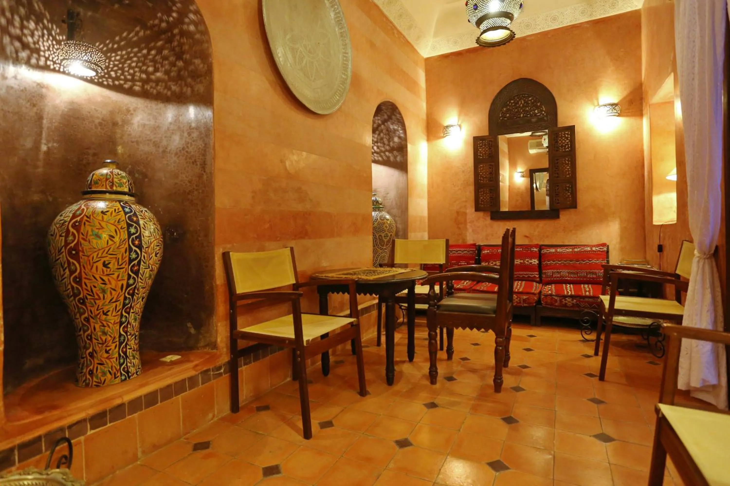 Lounge or bar in Riad Marrakiss