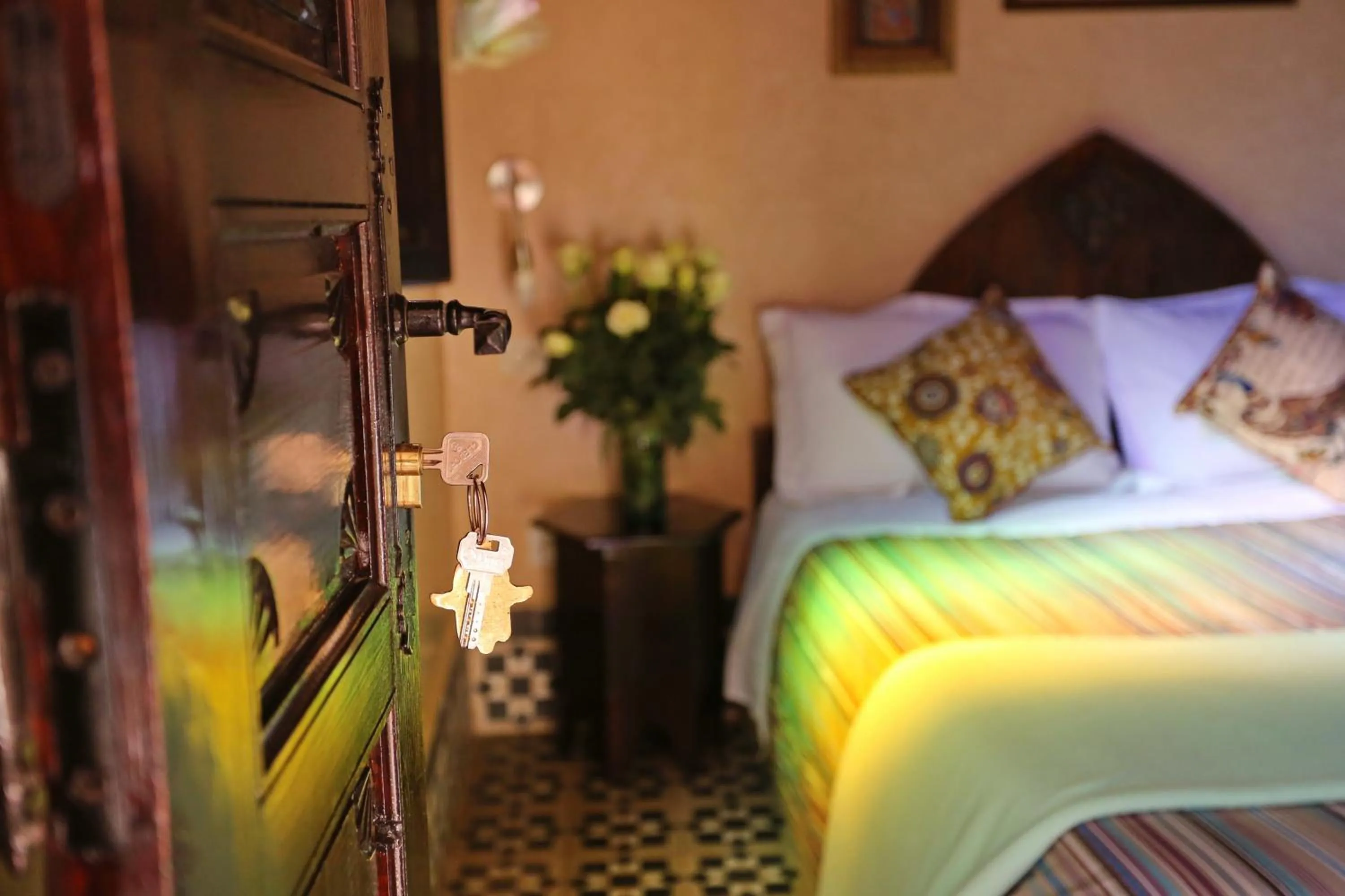 Photo of the whole room, Bed in Riad Marrakiss