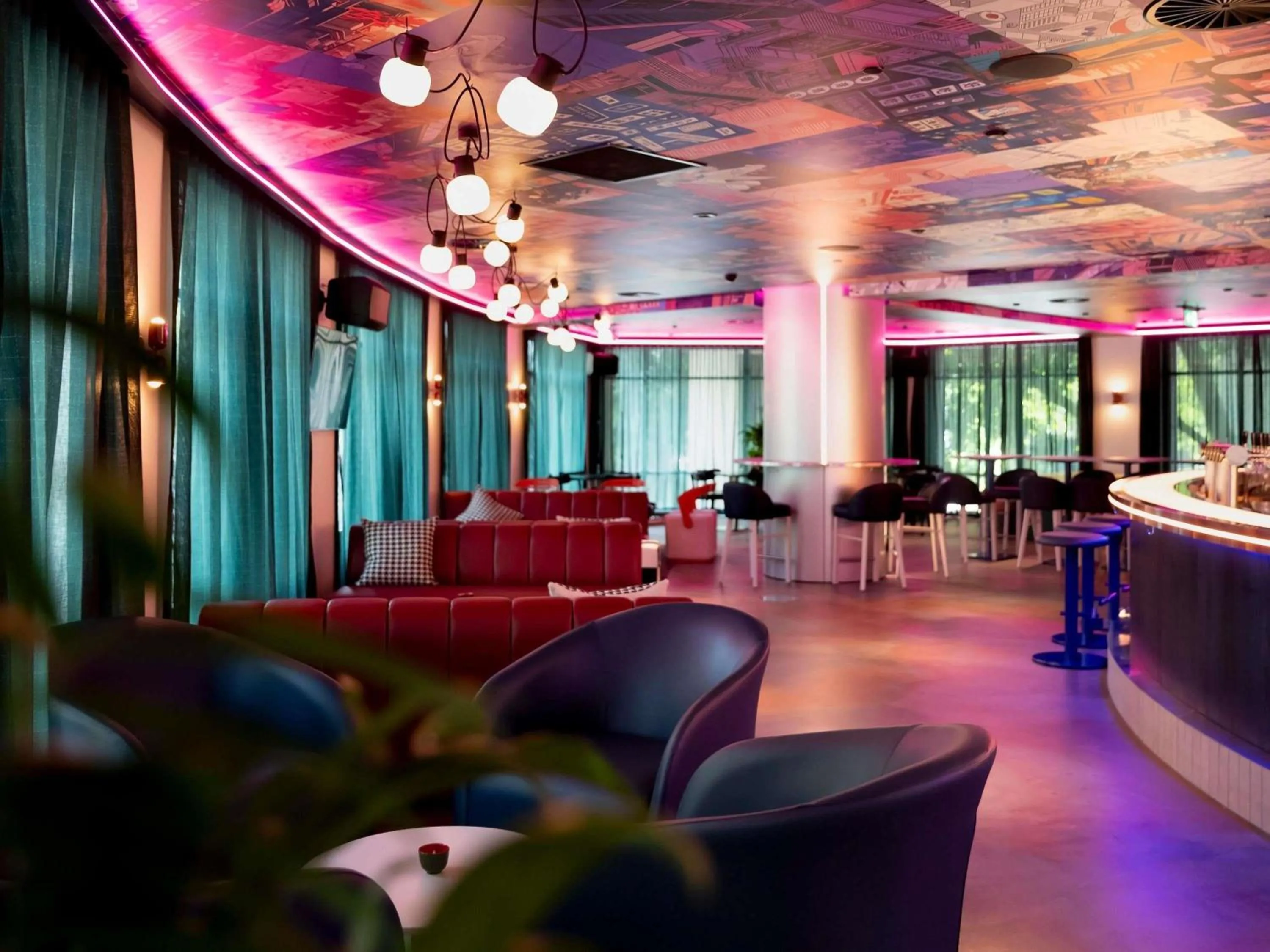 Restaurant/places to eat in ibis Styles Sydney Central