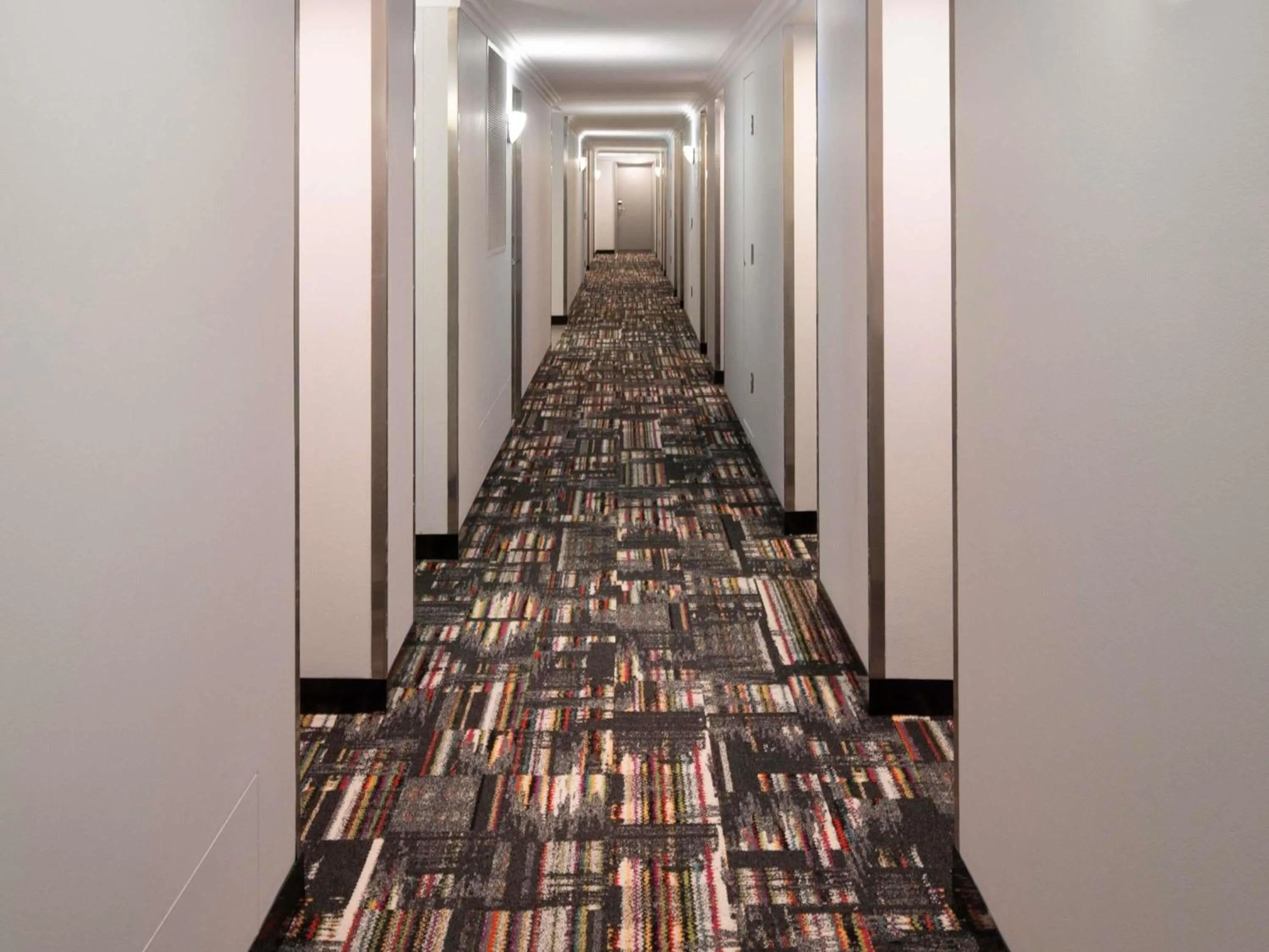 Bedroom in ibis Styles Sydney Central