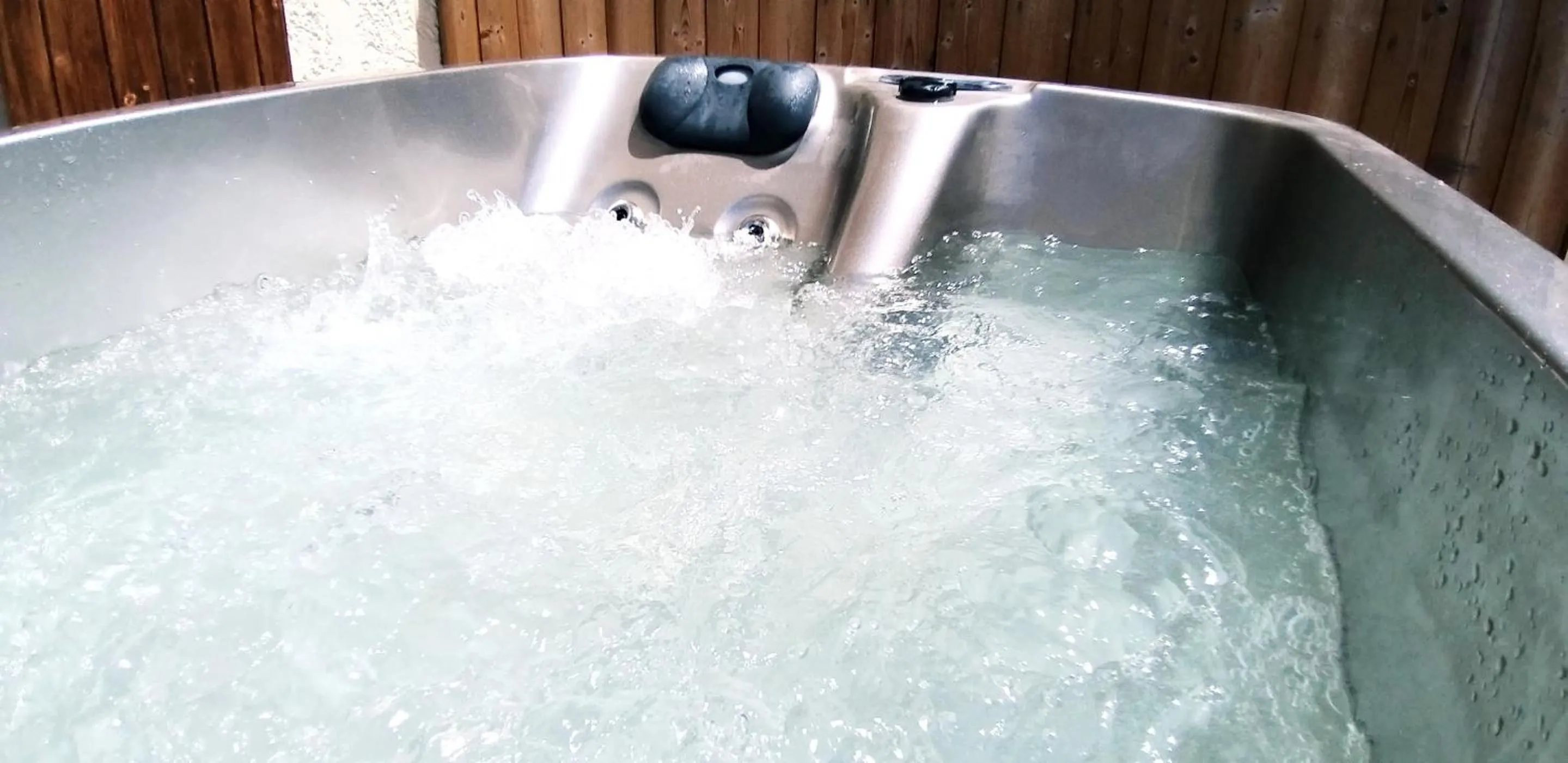 Bedroom, Swimming Pool in Dream House & Spa Bandol - Céline et Olivier