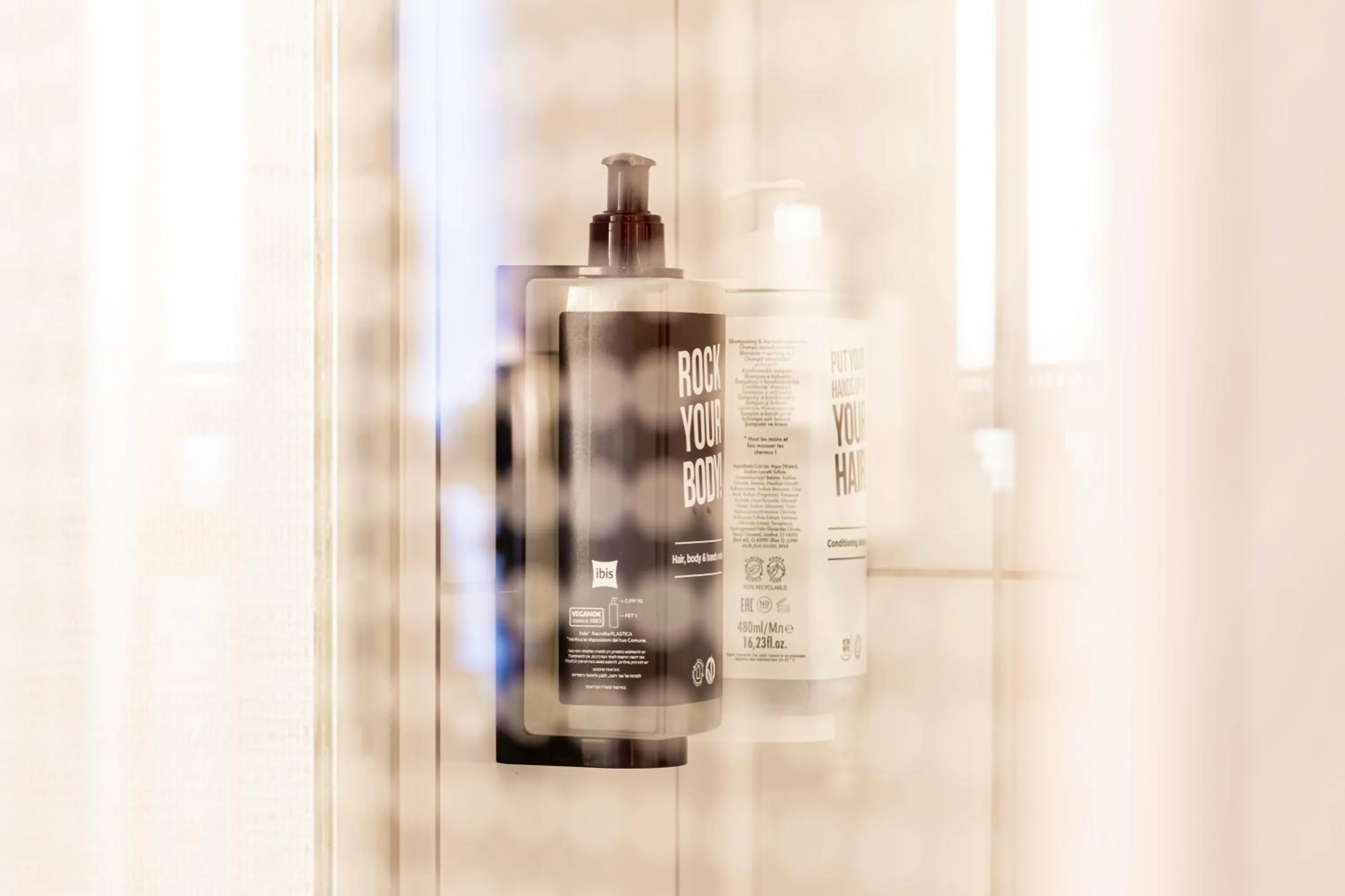 Bathroom in Ibis Kraków Stare Miasto