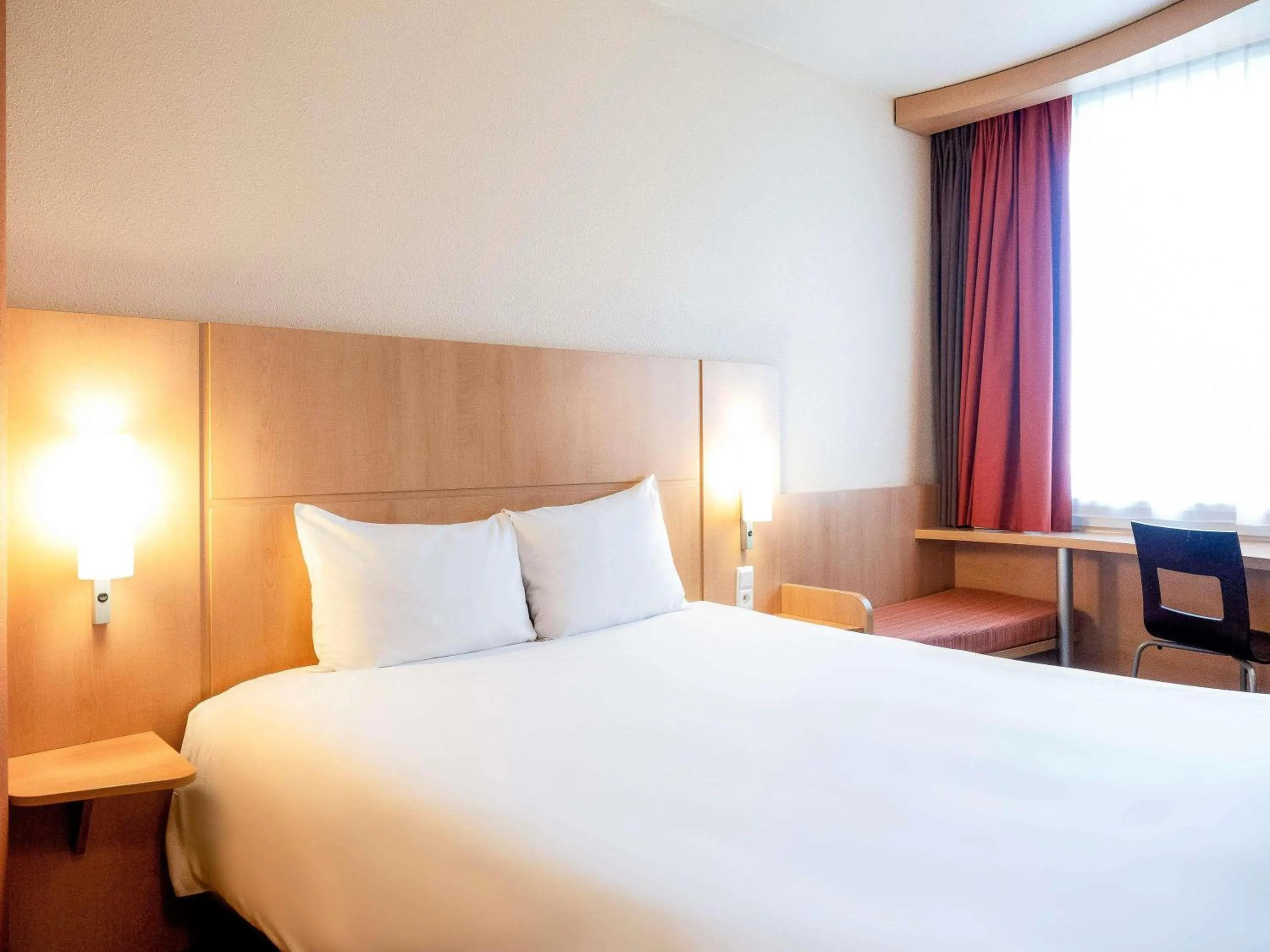 Bedroom, Bed in Ibis Kraków Stare Miasto