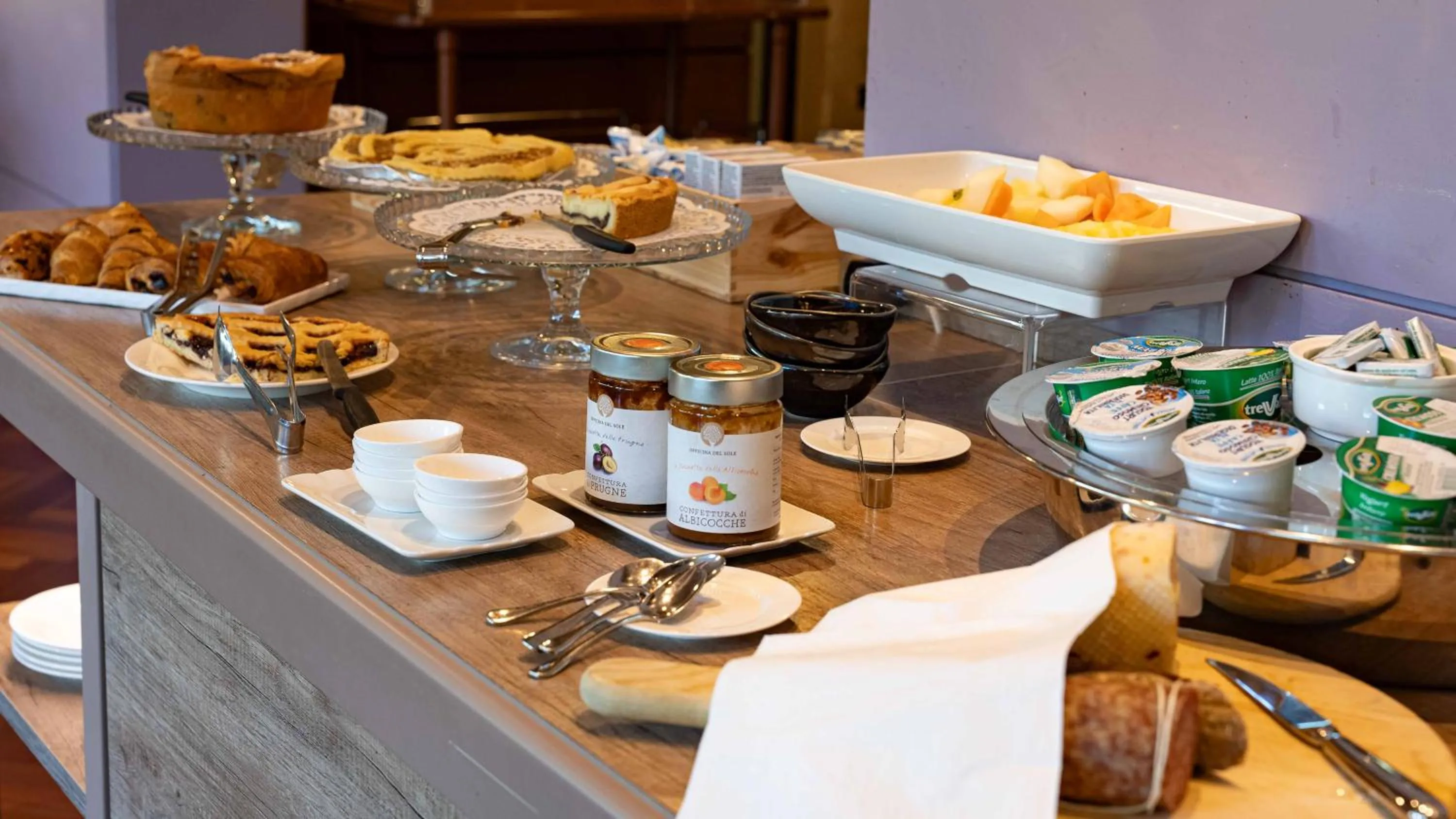 Restaurant/places to eat in San Paolo Hotel