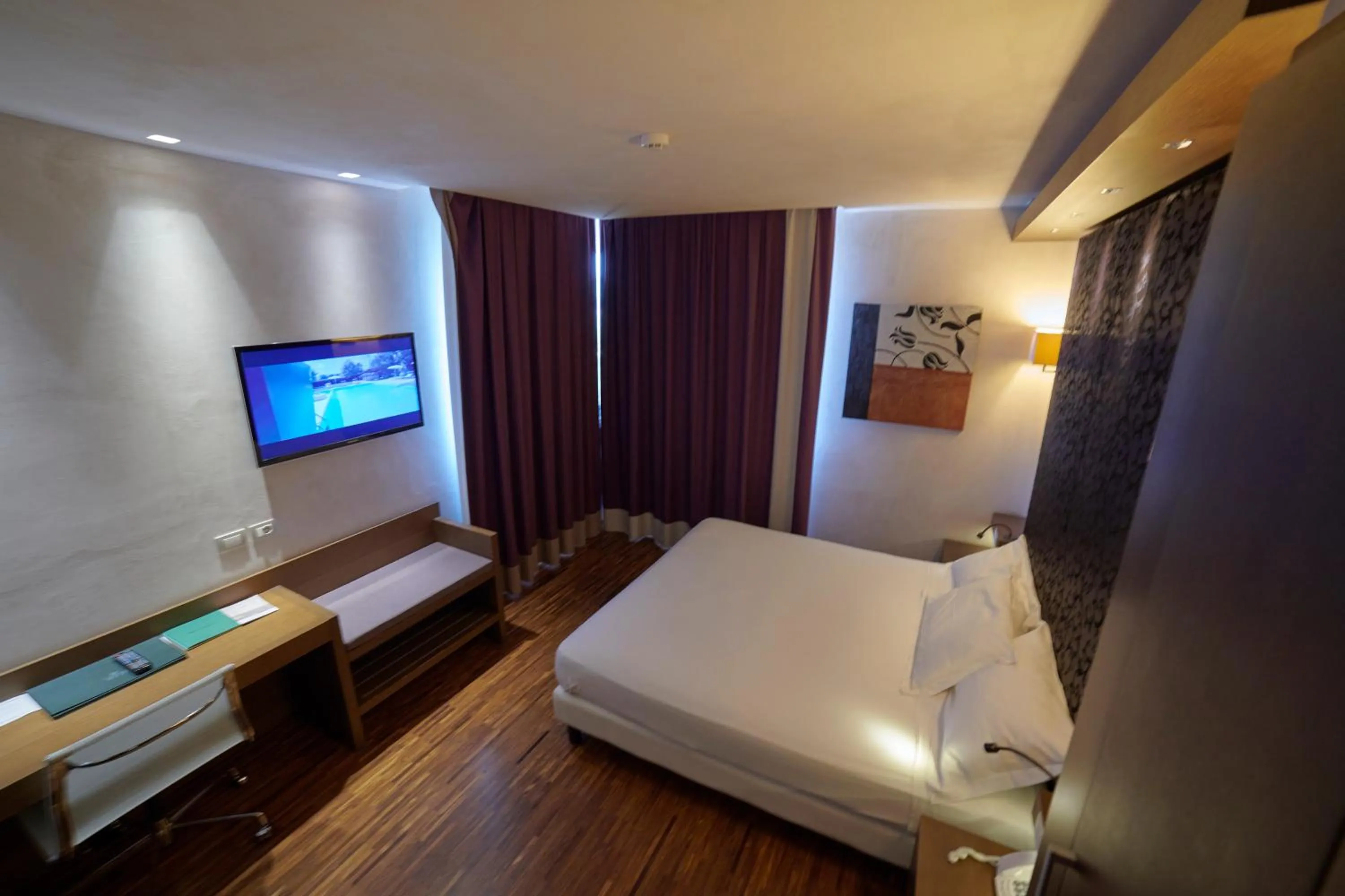 Living room, Bed in San Paolo Hotel