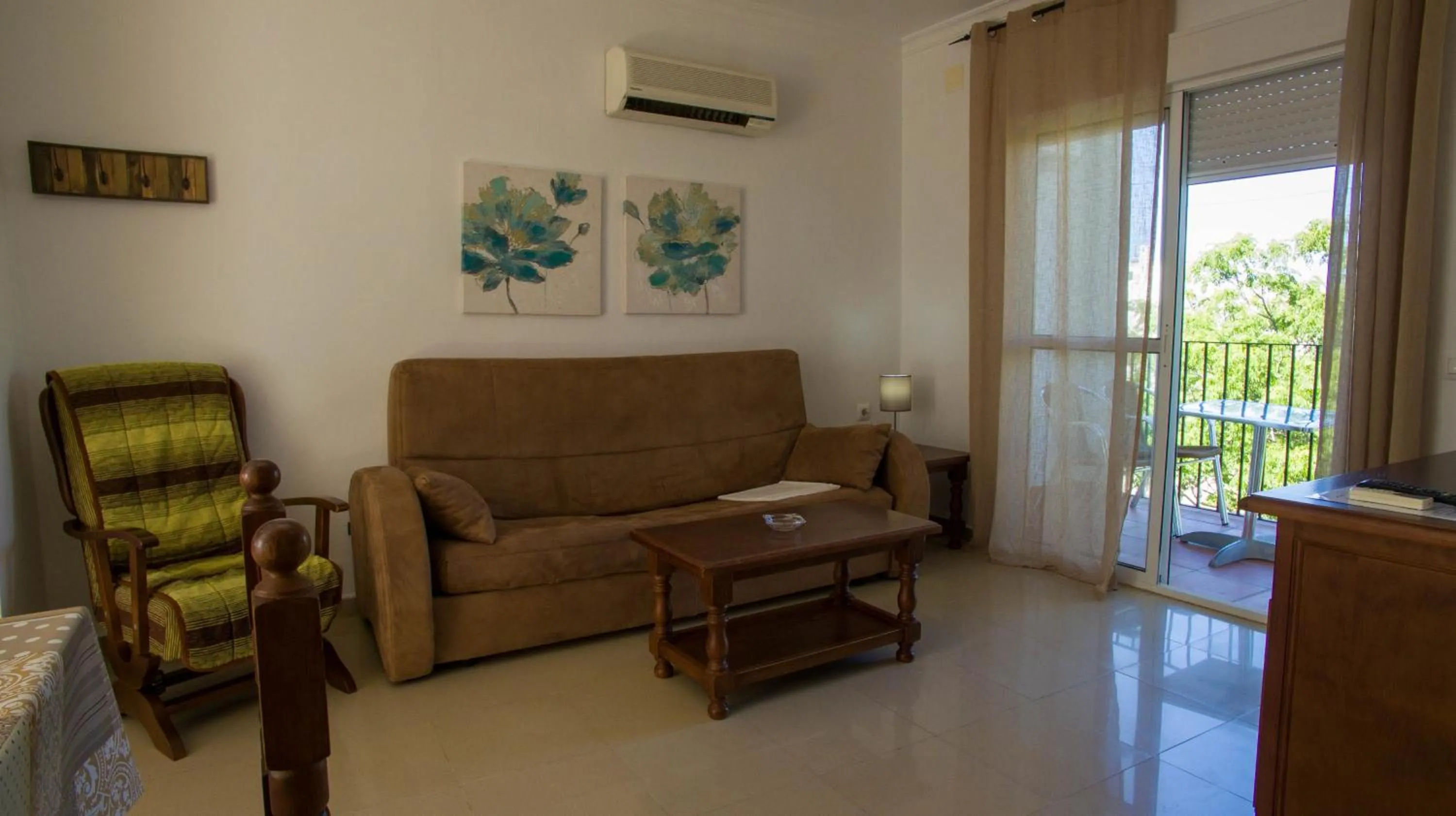 Apartamentos Conil Alquila