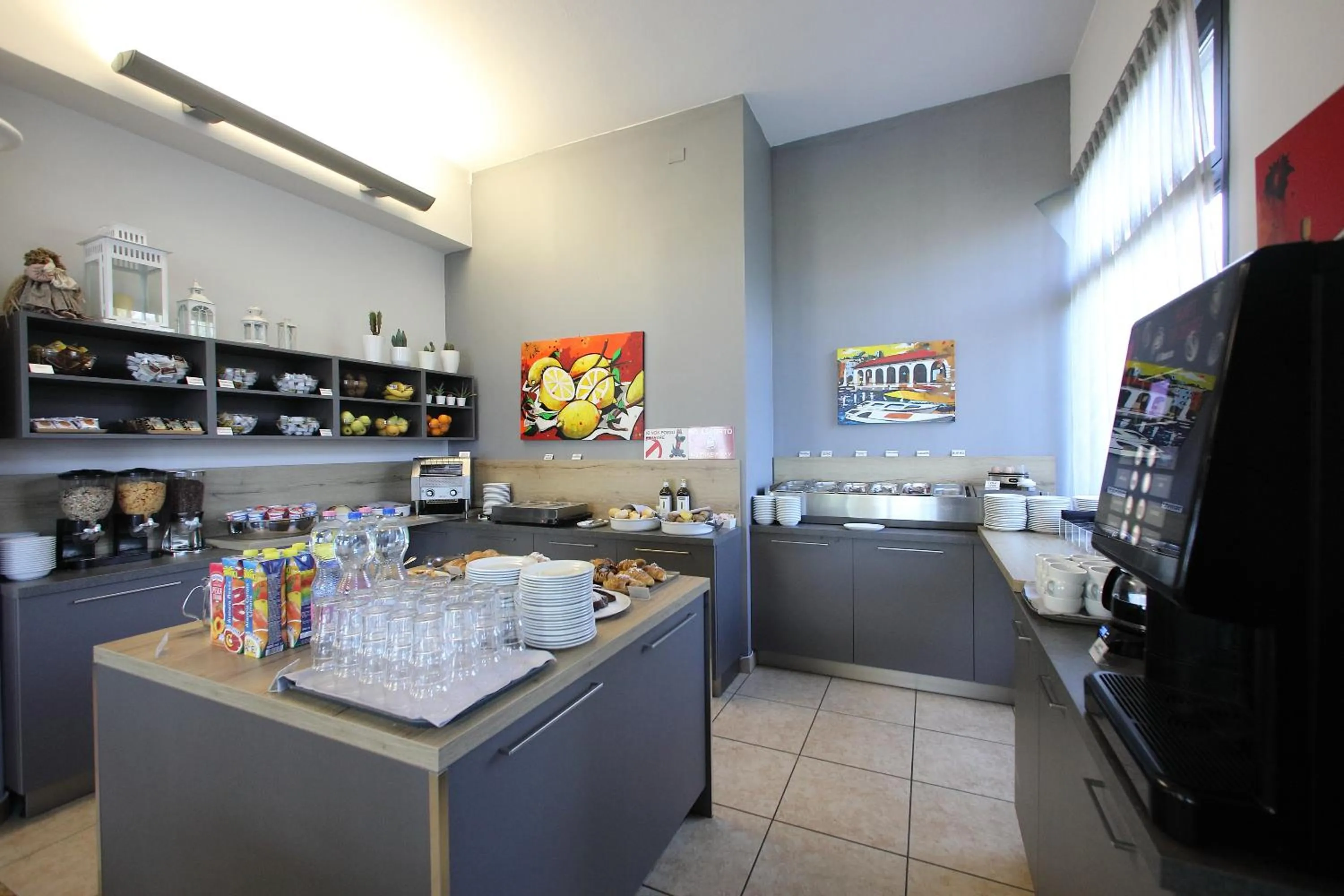 Buffet breakfast in Hotel Campanello