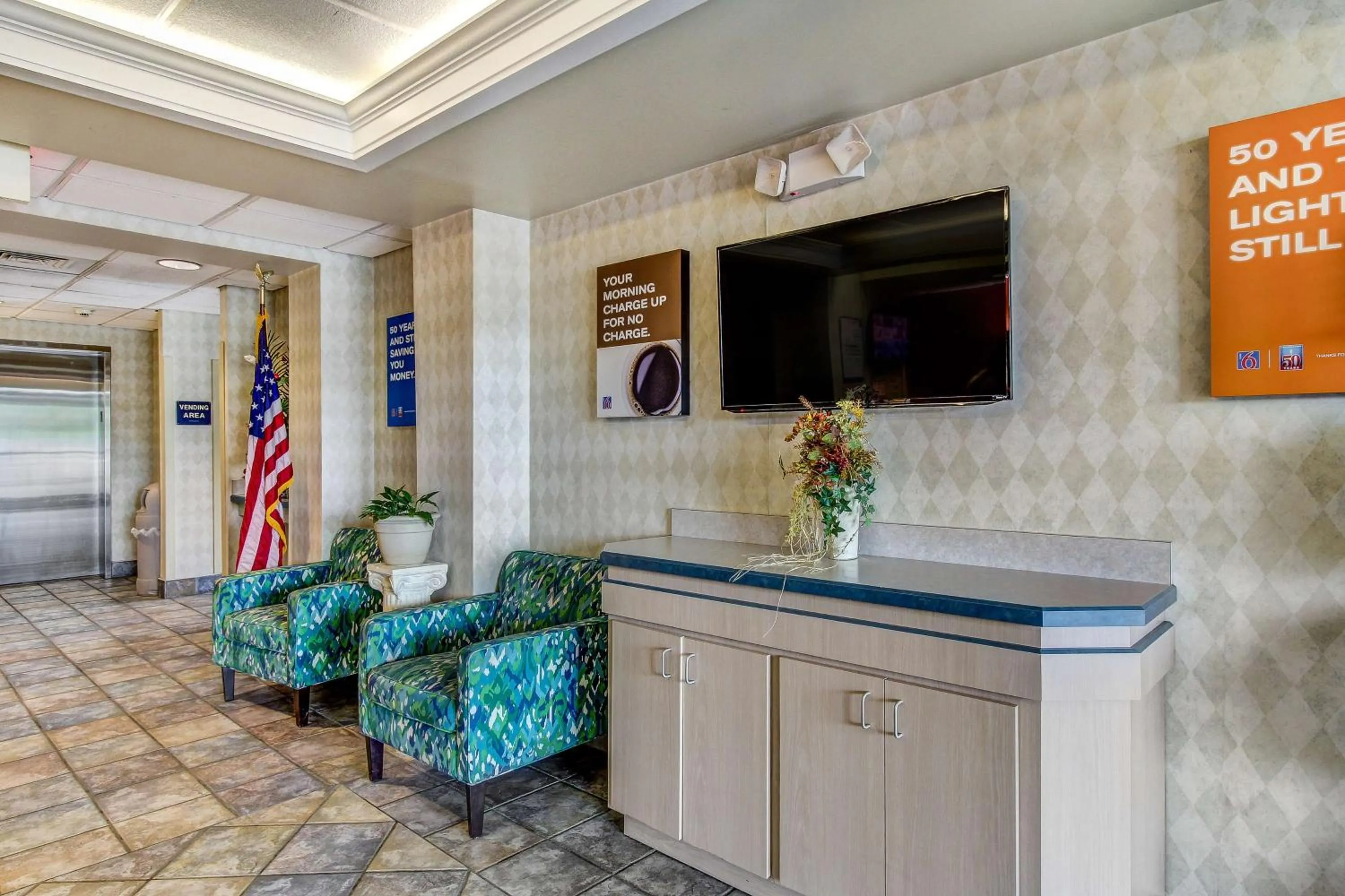 Lobby or reception in Motel 6-Medina, OH - Cleveland