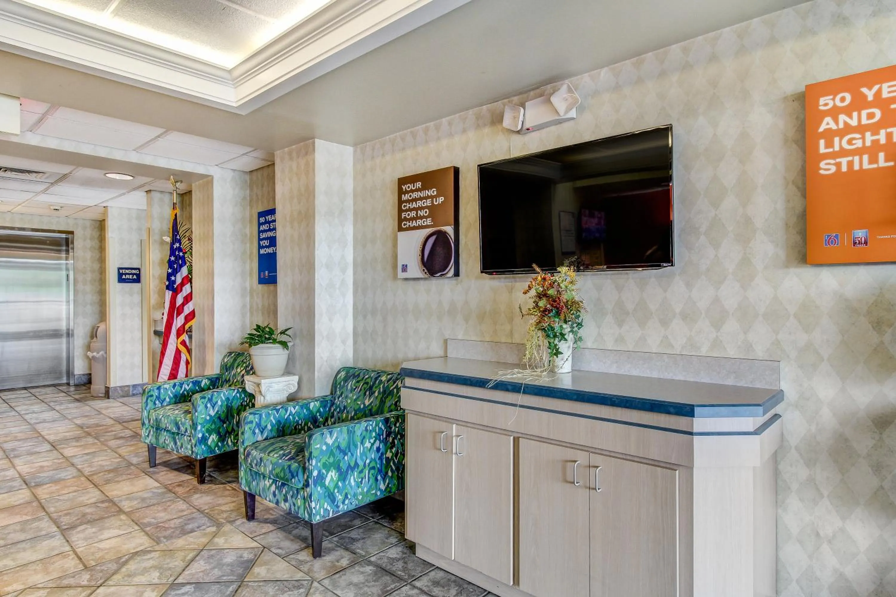 Lobby or reception in Motel 6-Medina, OH - Cleveland