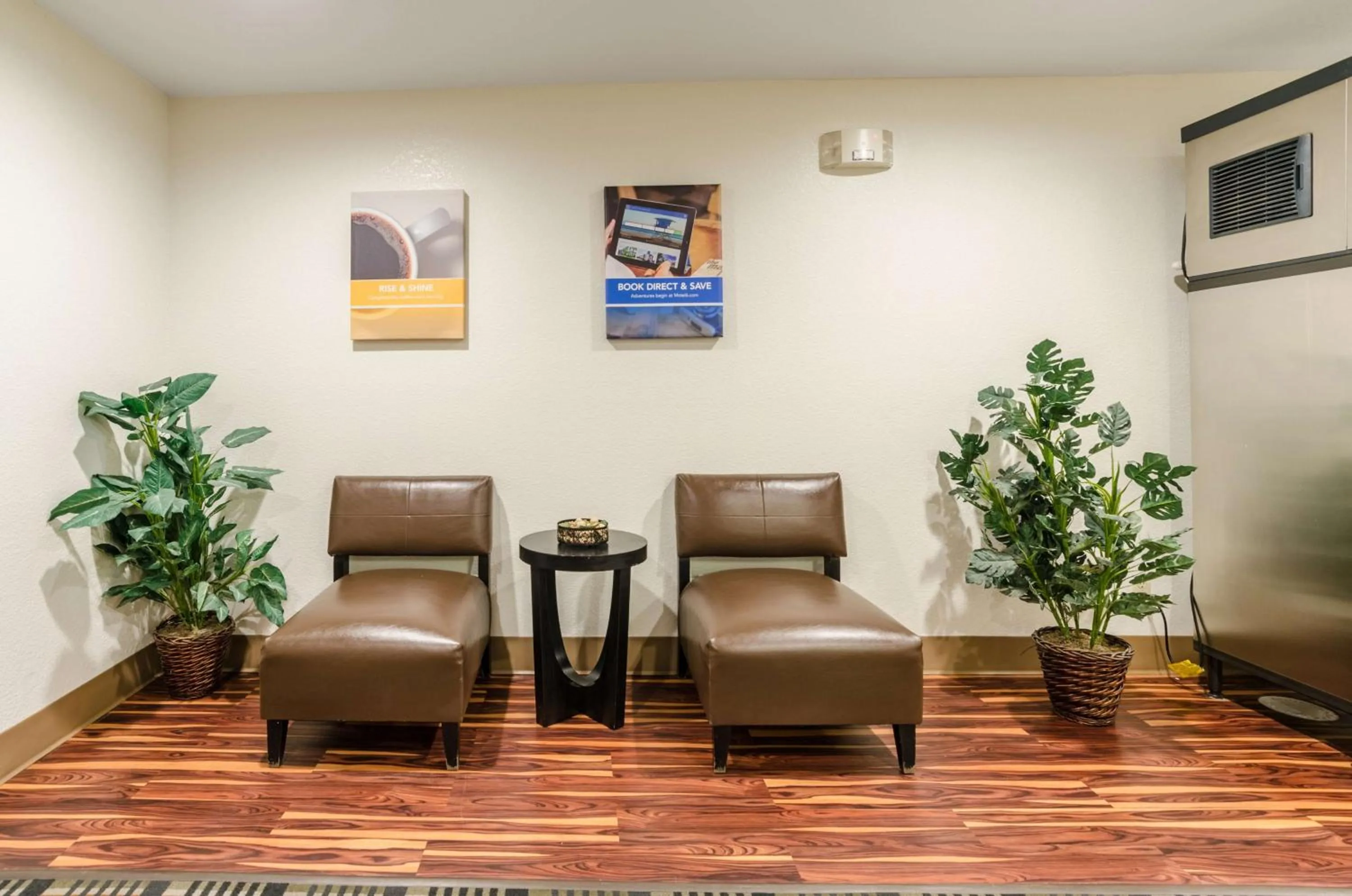 Lobby or reception in Motel 6-Bristol, VA