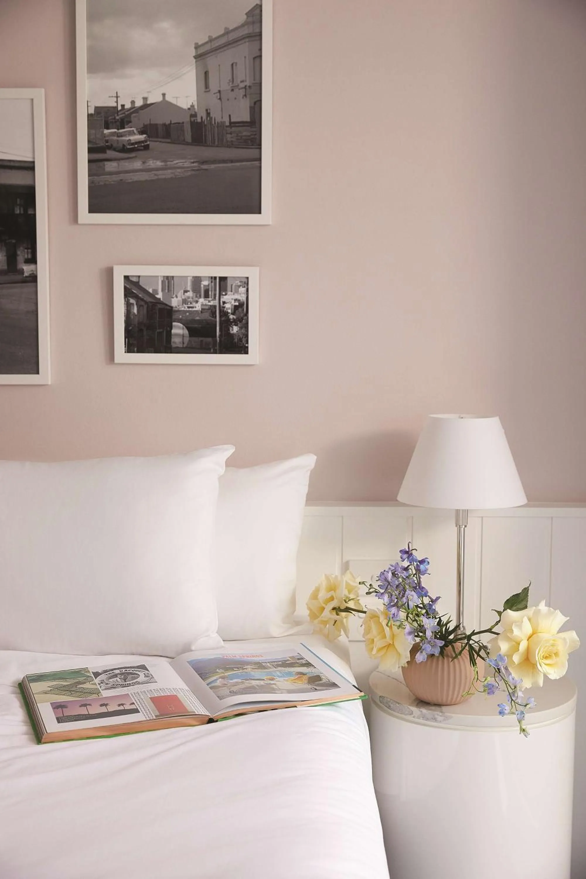 Bed in Adina Apartment Hotel Chippendale