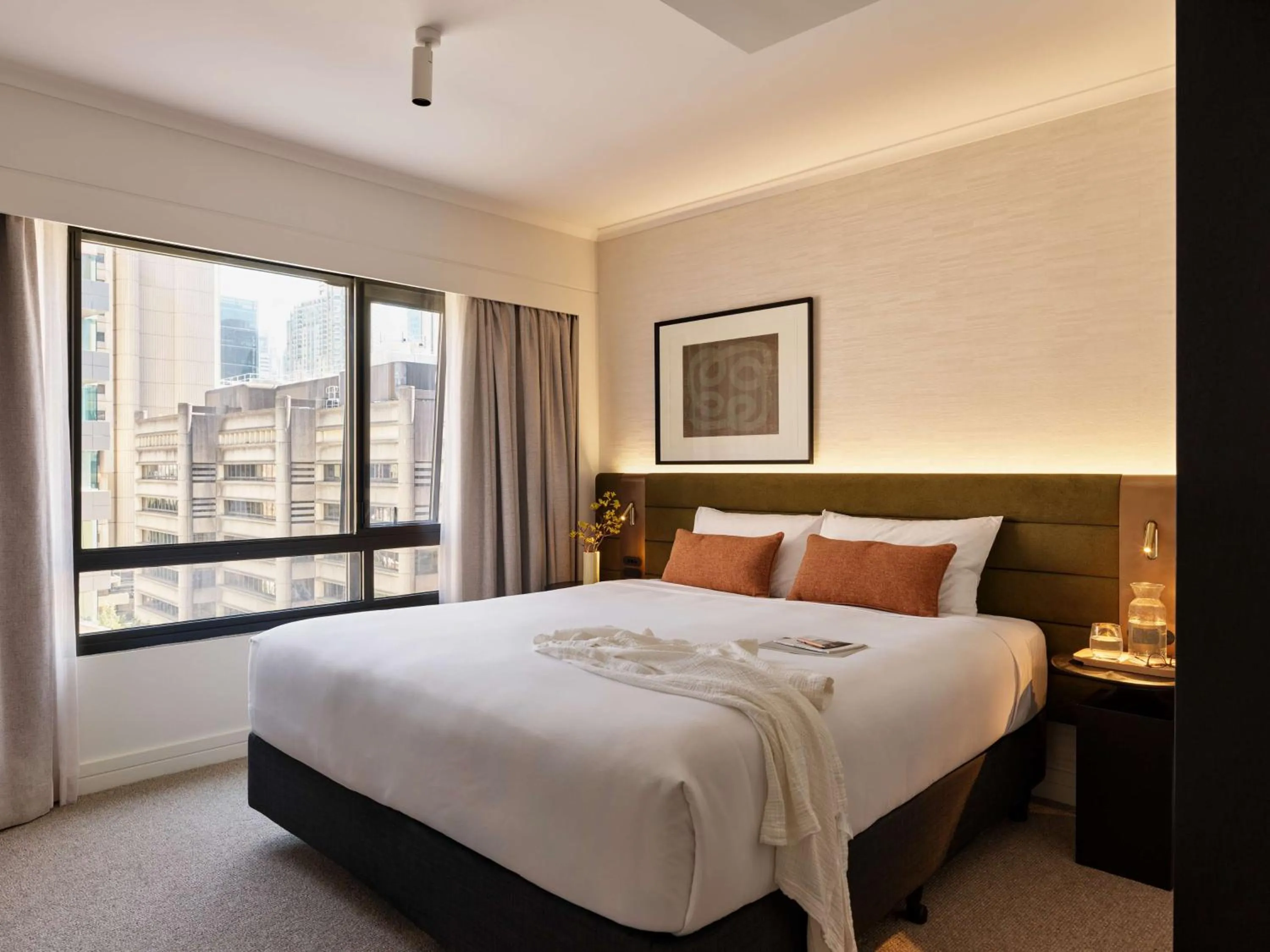 Photo of the whole room, Bed in Adina Apartment Hotel Sydney Town Hall