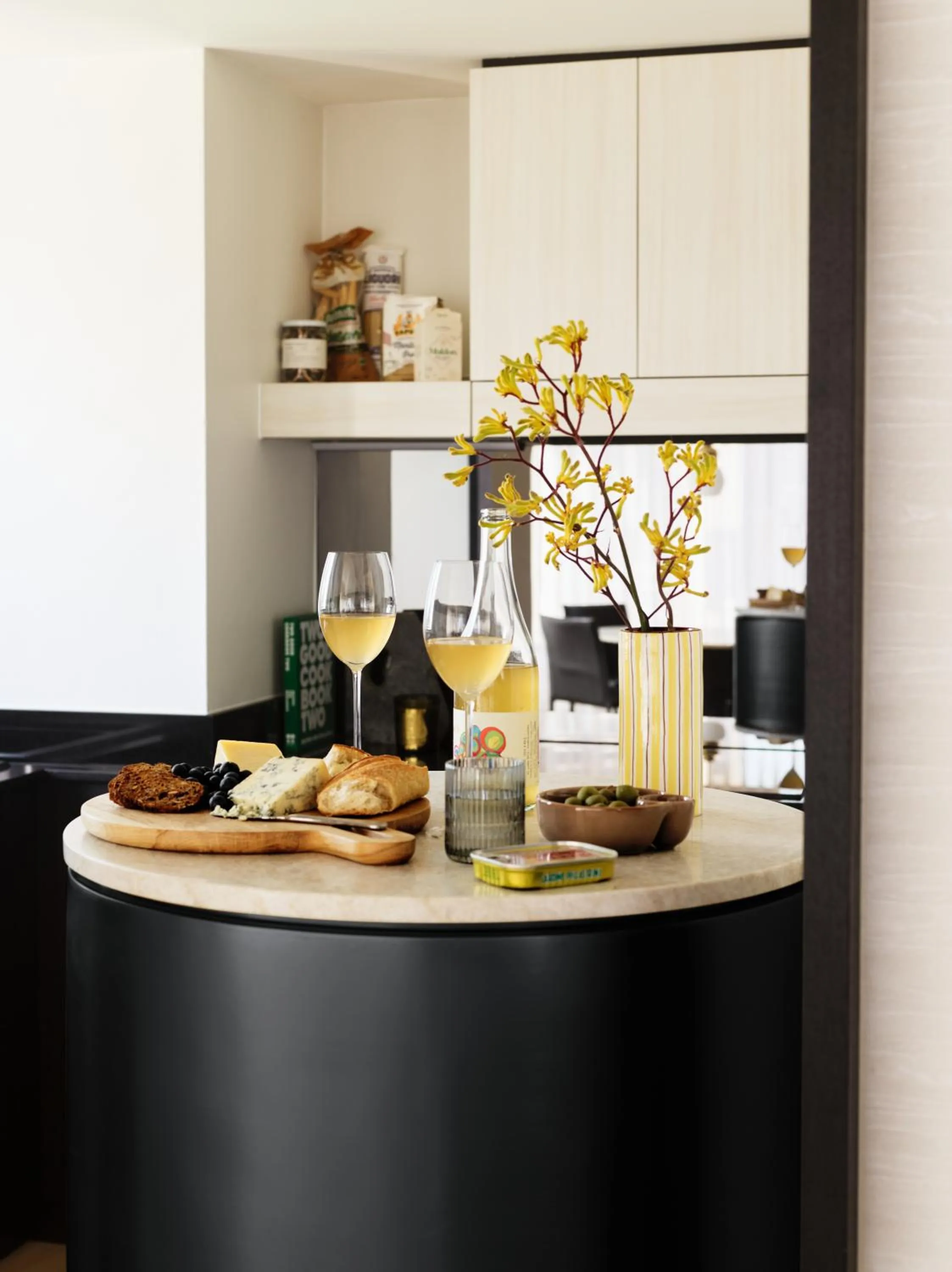 Kitchen or kitchenette in Adina Apartment Hotel Sydney Town Hall