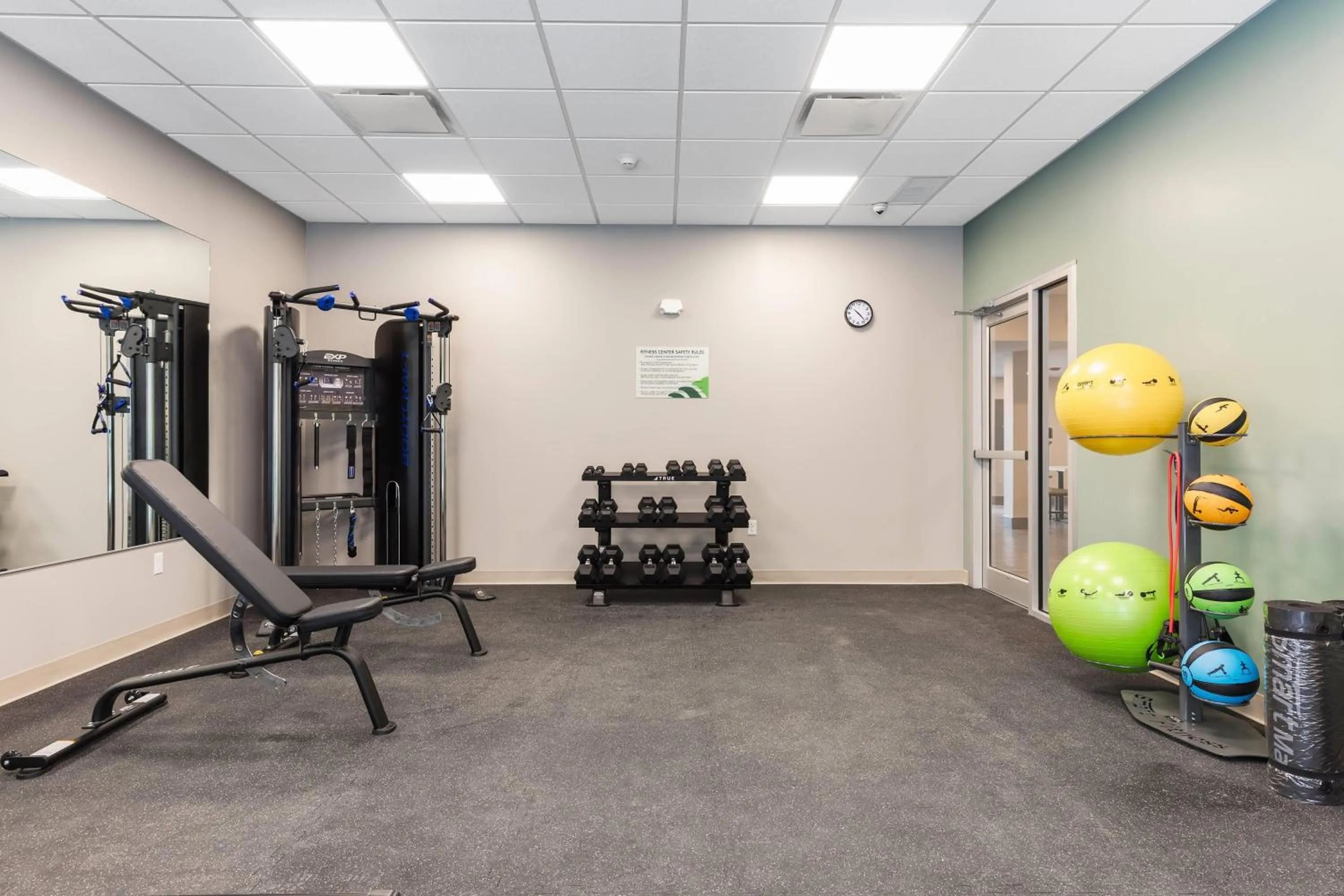 Fitness centre/facilities in Wingate by Wyndham Geneva at SPIRE Academy
