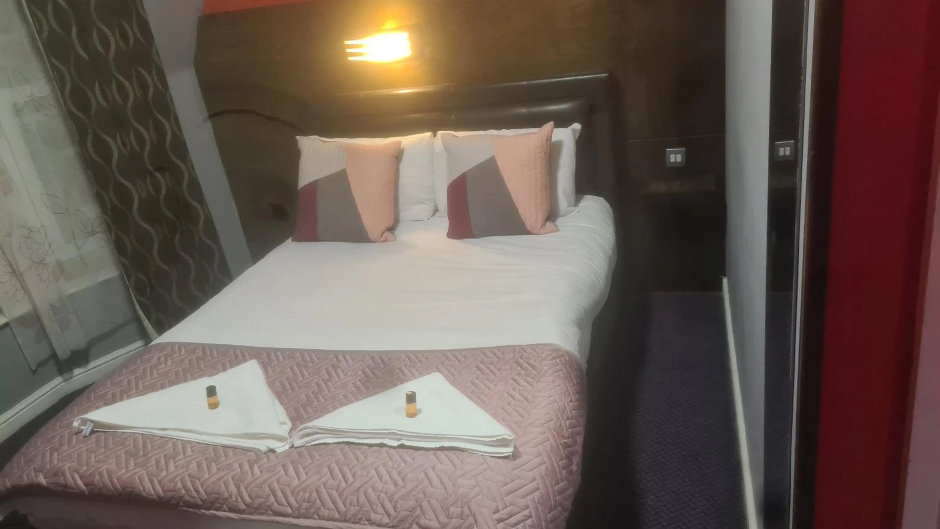 Bed in The Queensberry Hotel