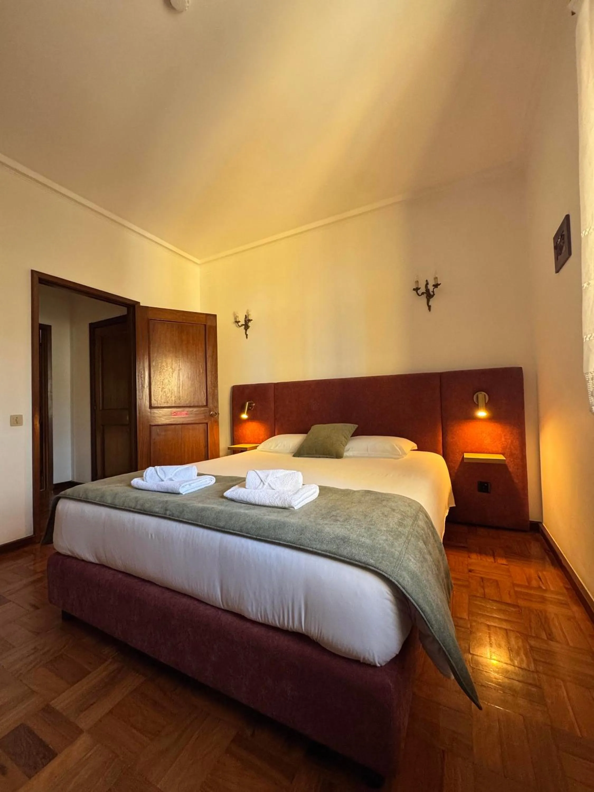 Deluxe Suite with River View in Casa do Ribeirinho