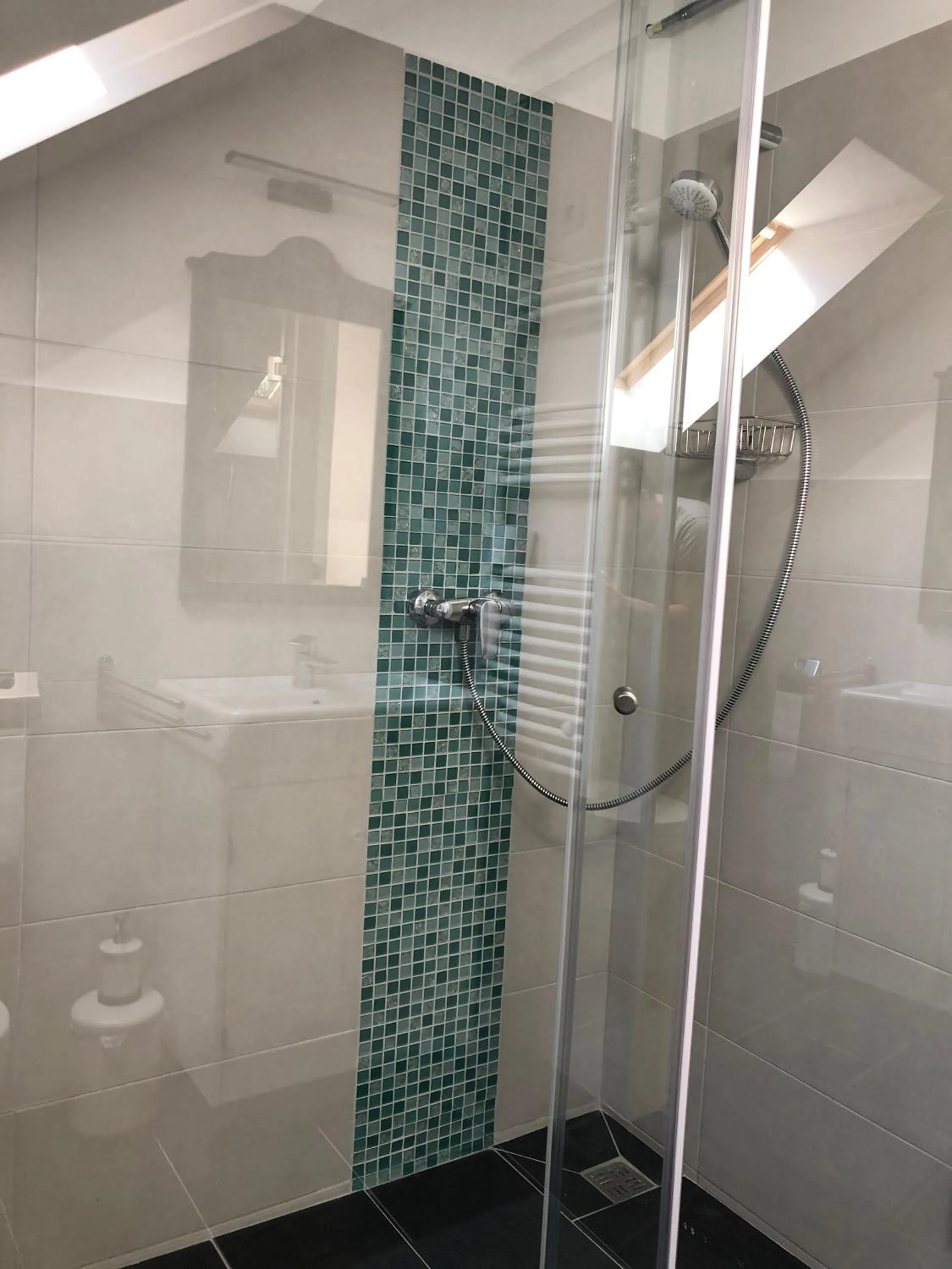 Shower in Patent, your home in Badacsony