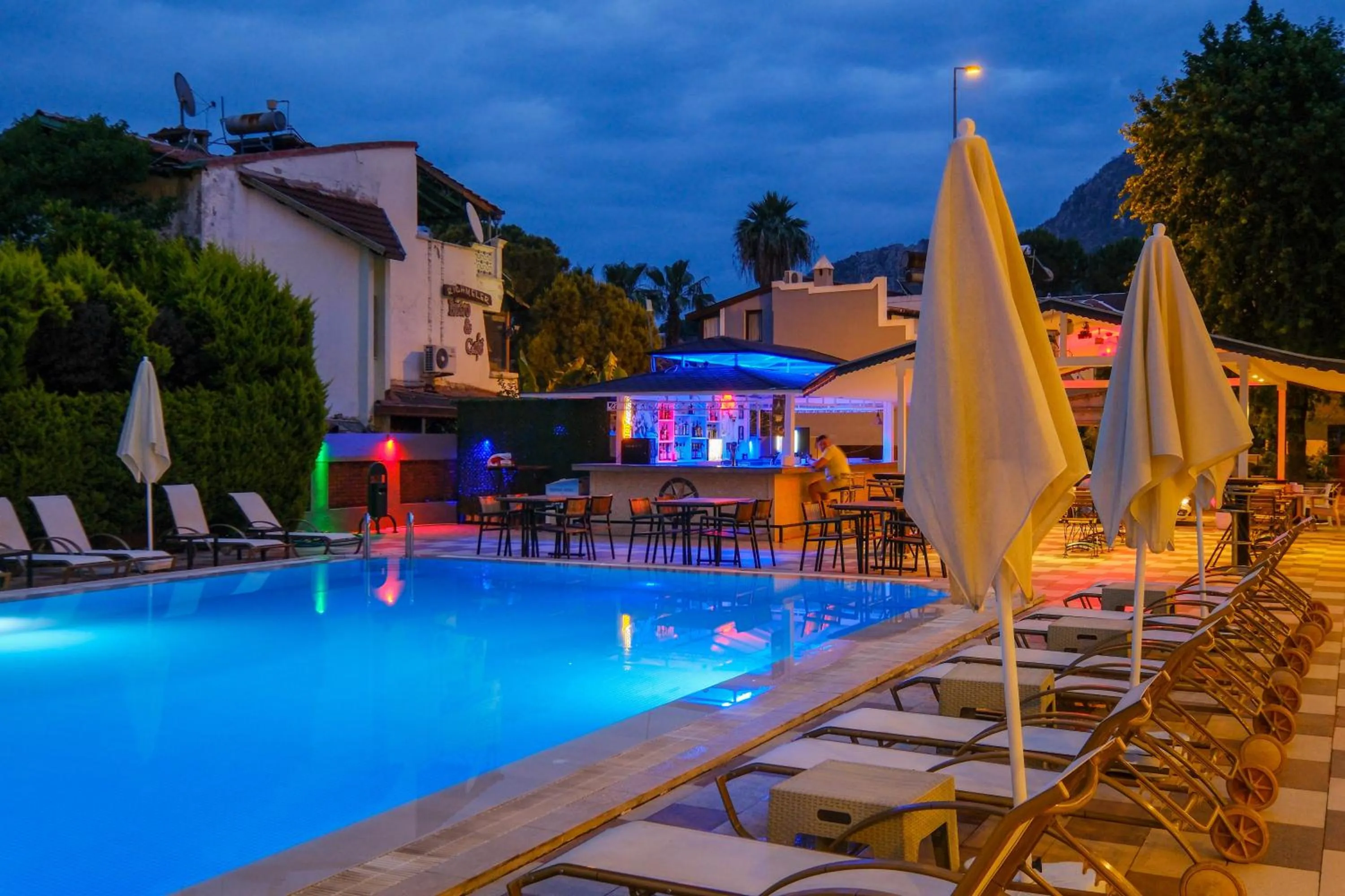 Night in Club Selen icmeler