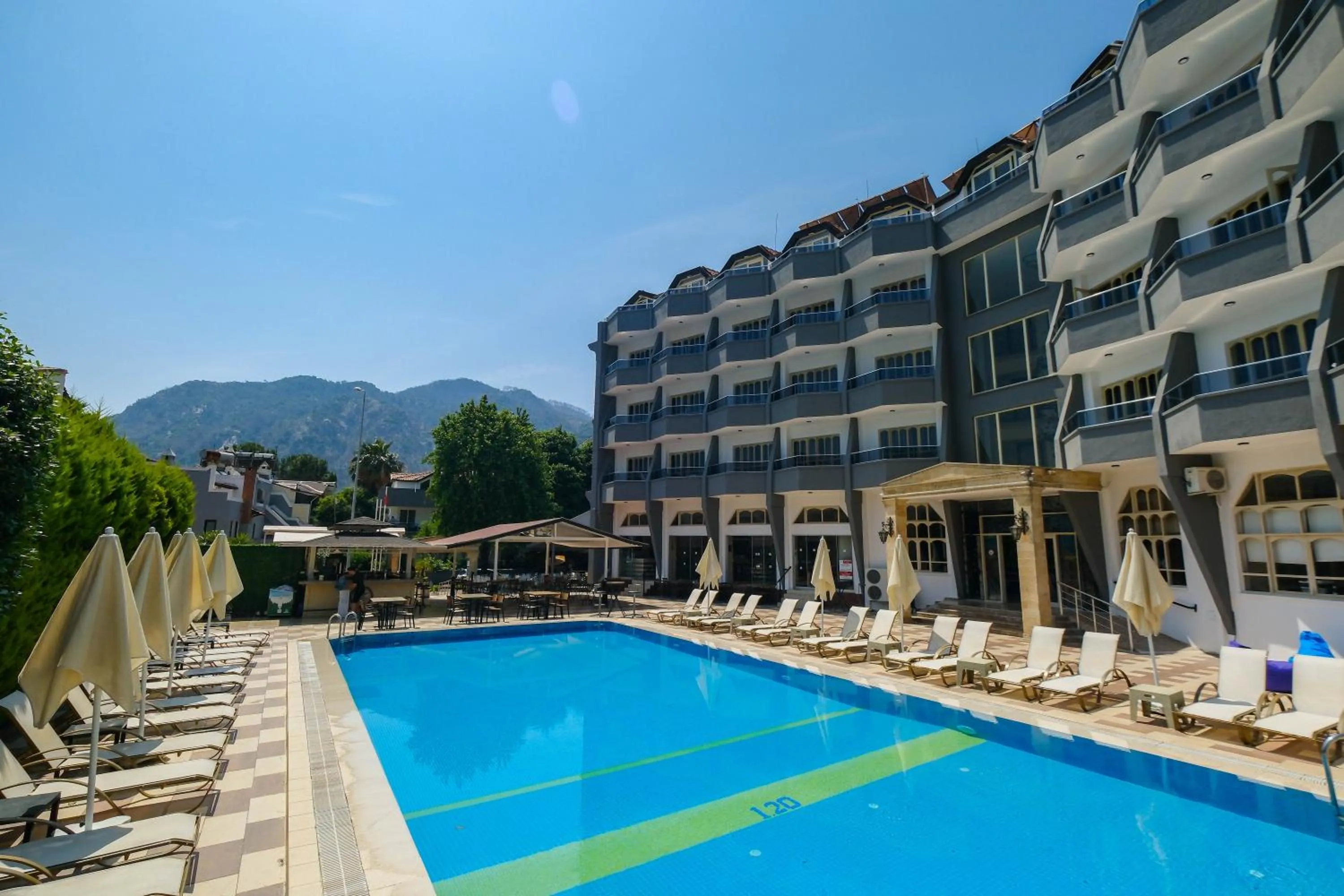 Property building in Club Selen icmeler