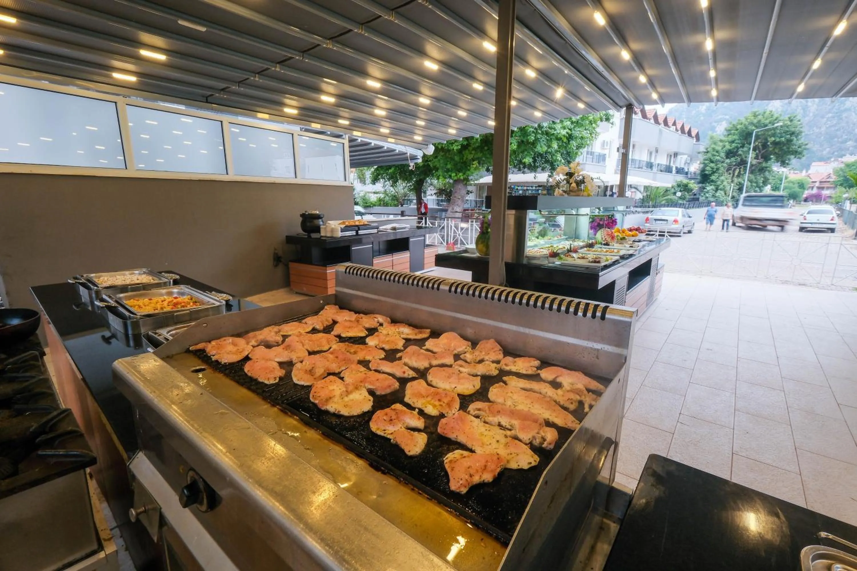 Restaurant/places to eat in Club Selen icmeler