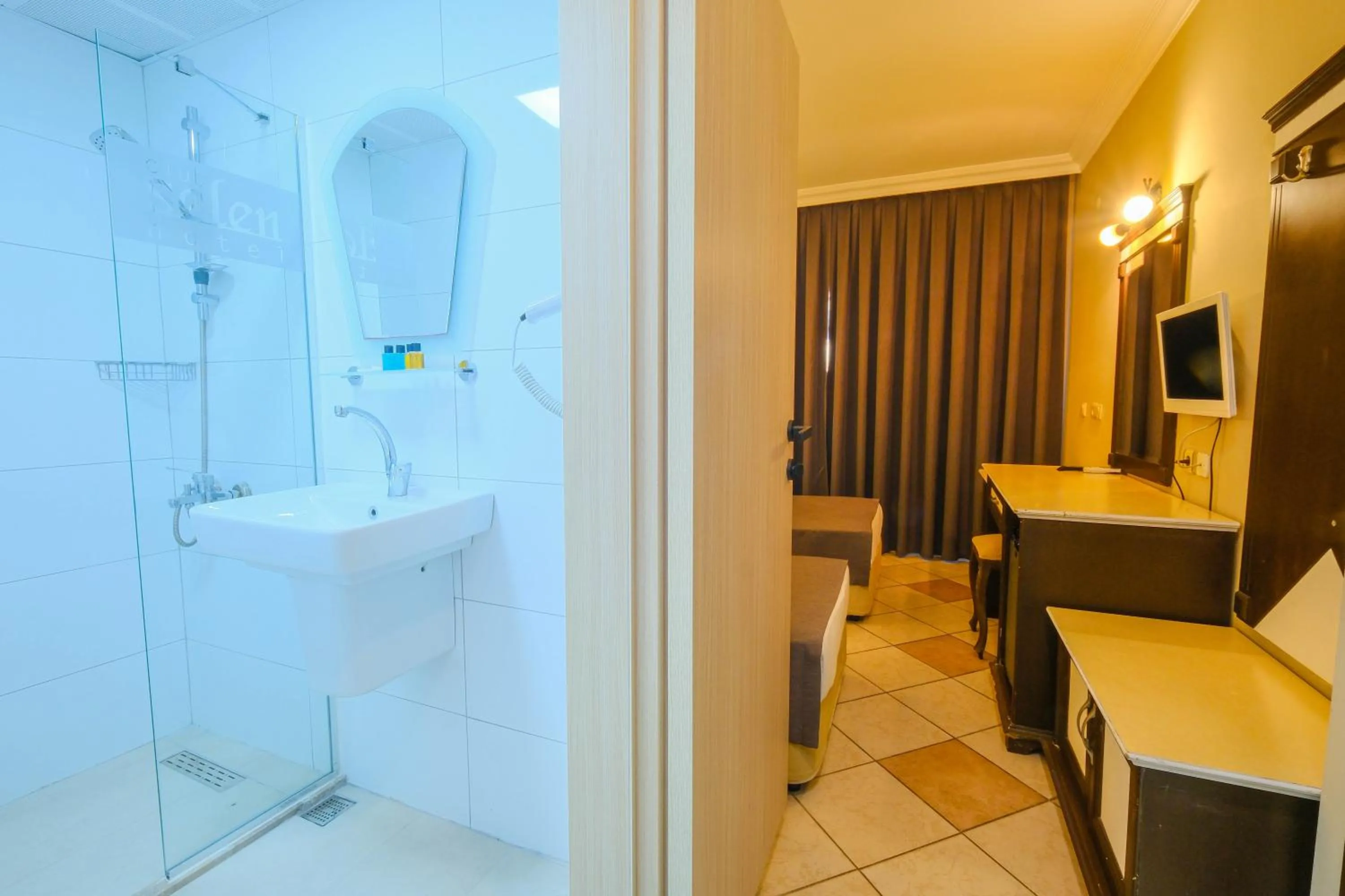 Bathroom in Club Selen icmeler