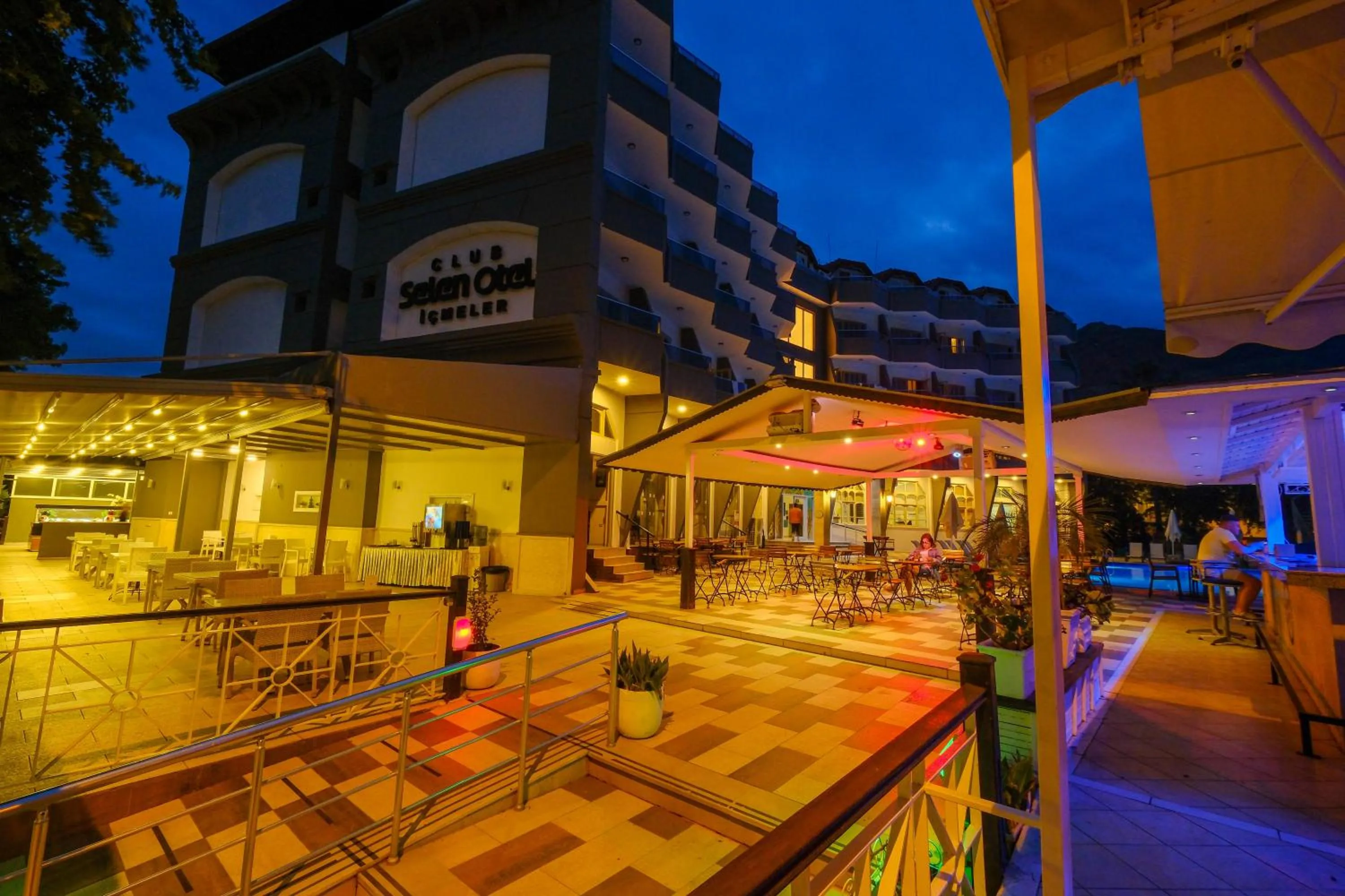 Property building in Club Selen icmeler