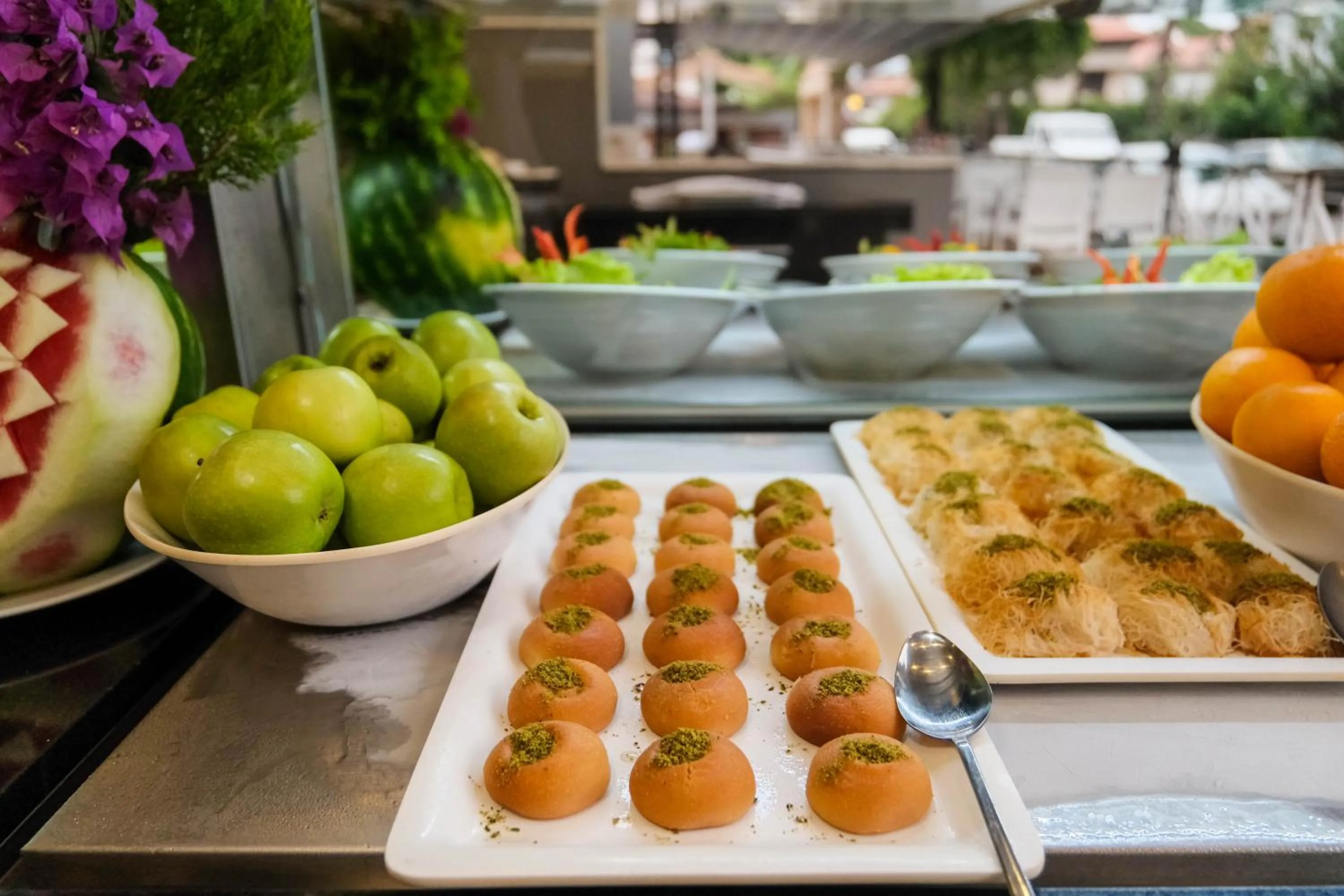 Food and drinks in Club Selen icmeler