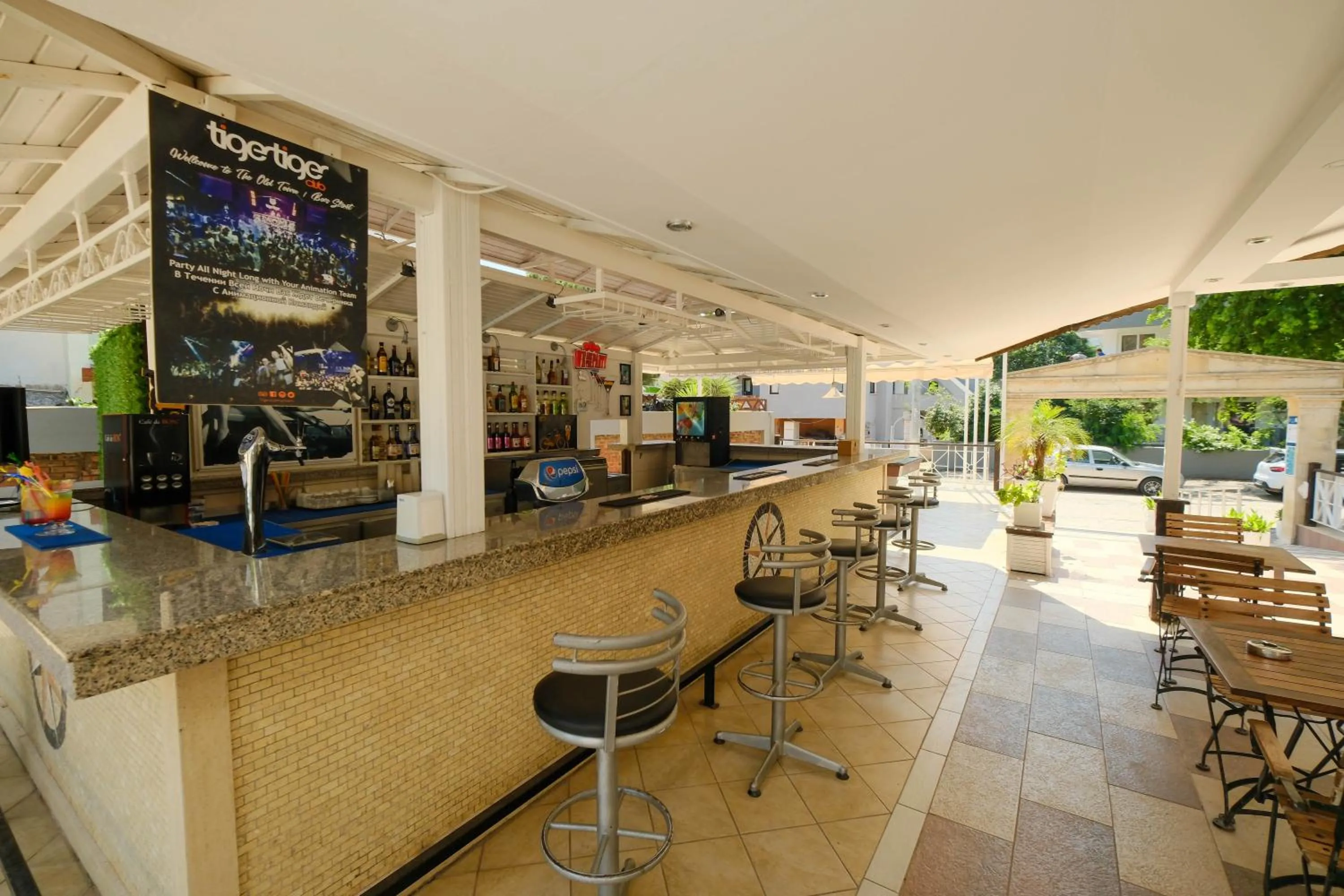 Restaurant/places to eat in Club Selen icmeler