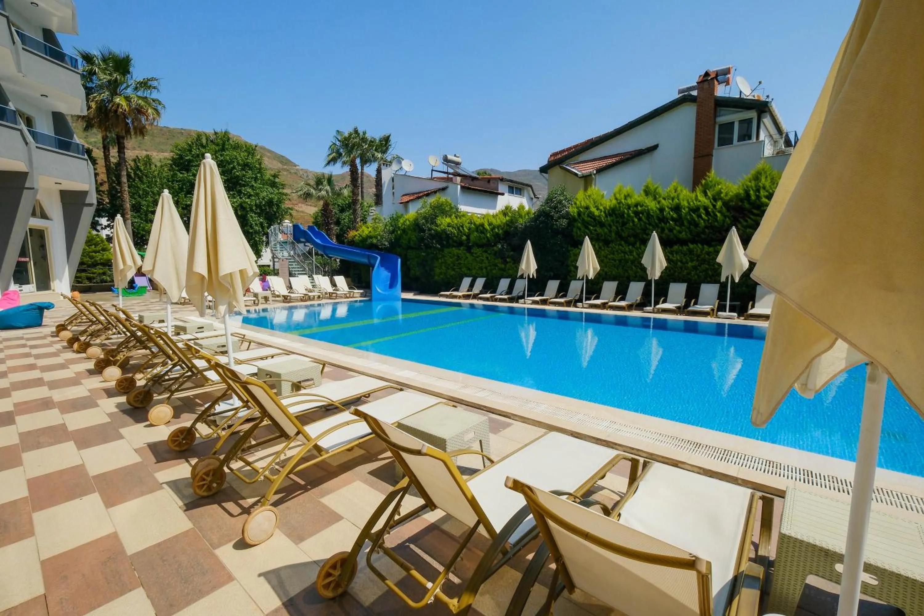 Swimming pool in Club Selen icmeler