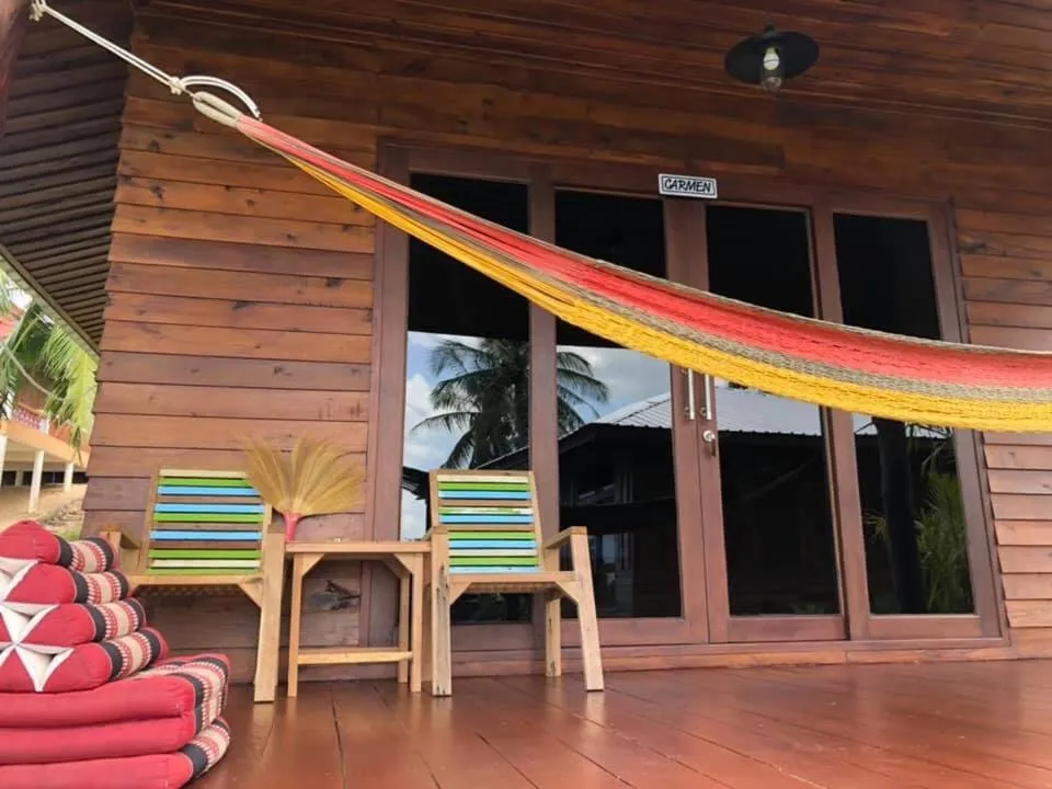 Patio in Itsara bungalow