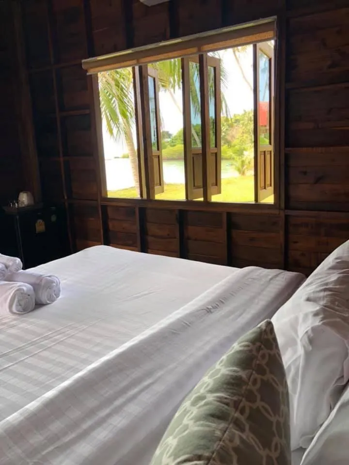 Bed in Itsara bungalow