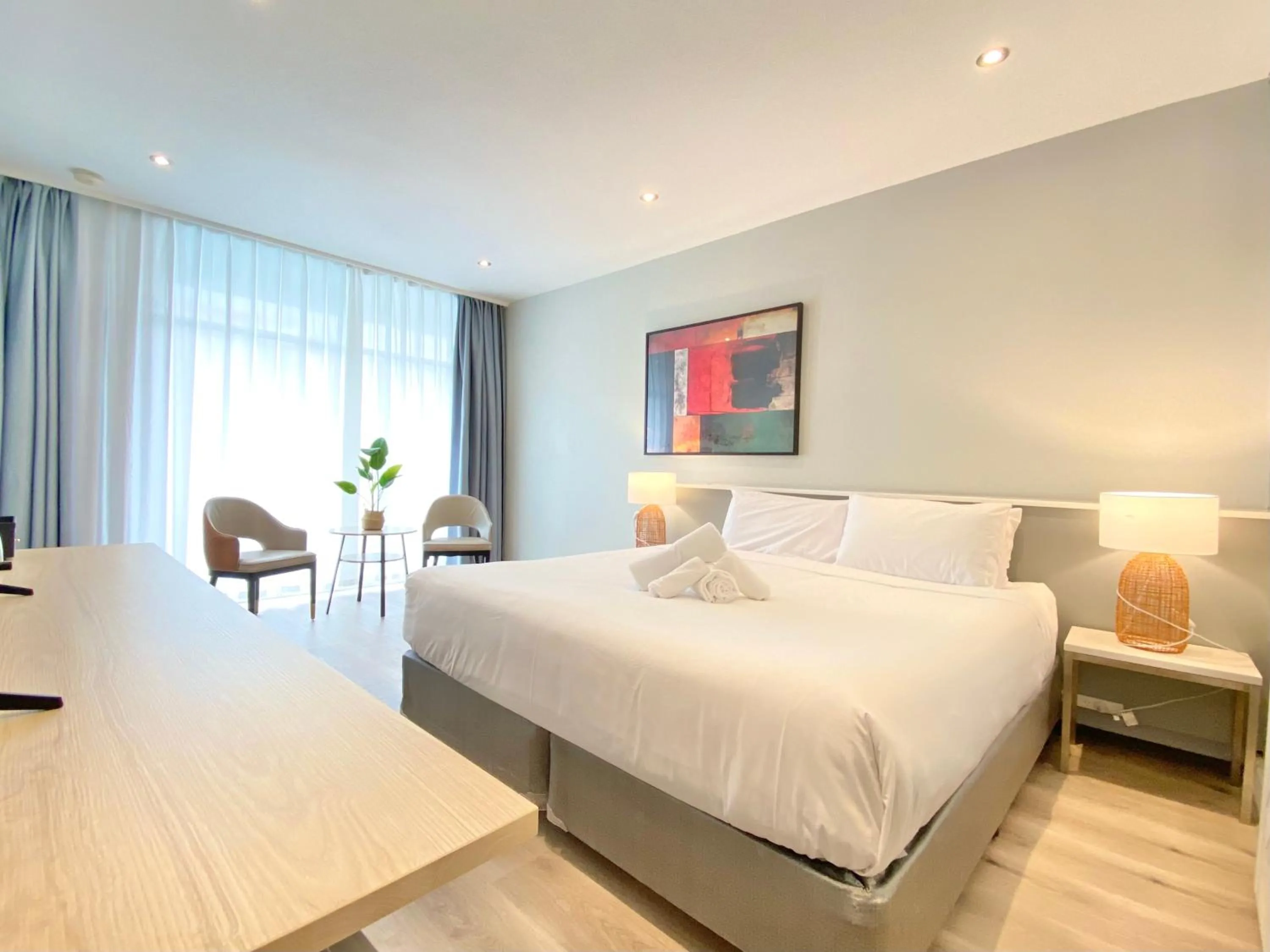 Bedroom, Bed in The Parkmore Hotel