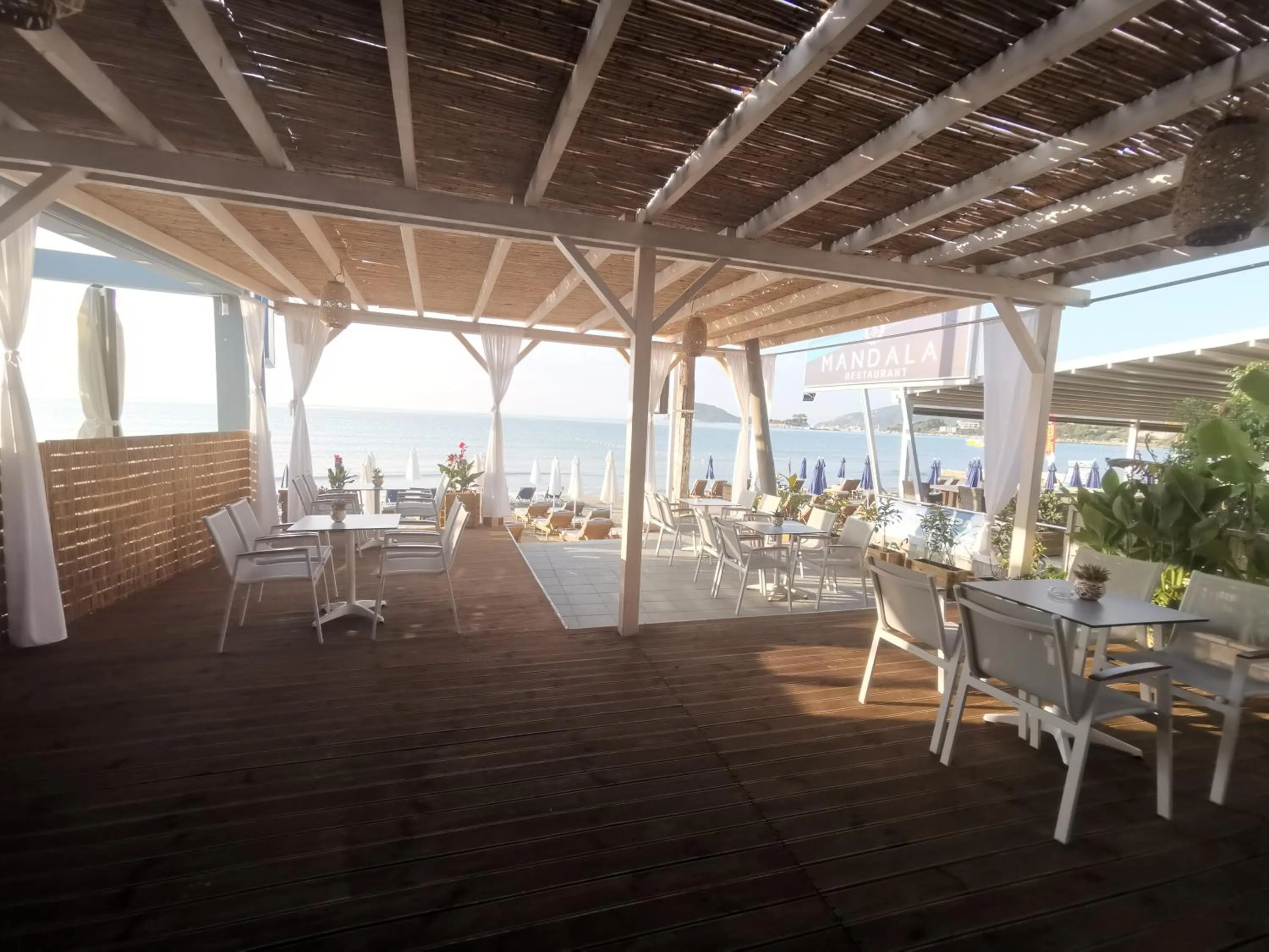 Lounge or bar in Casa Del Mar