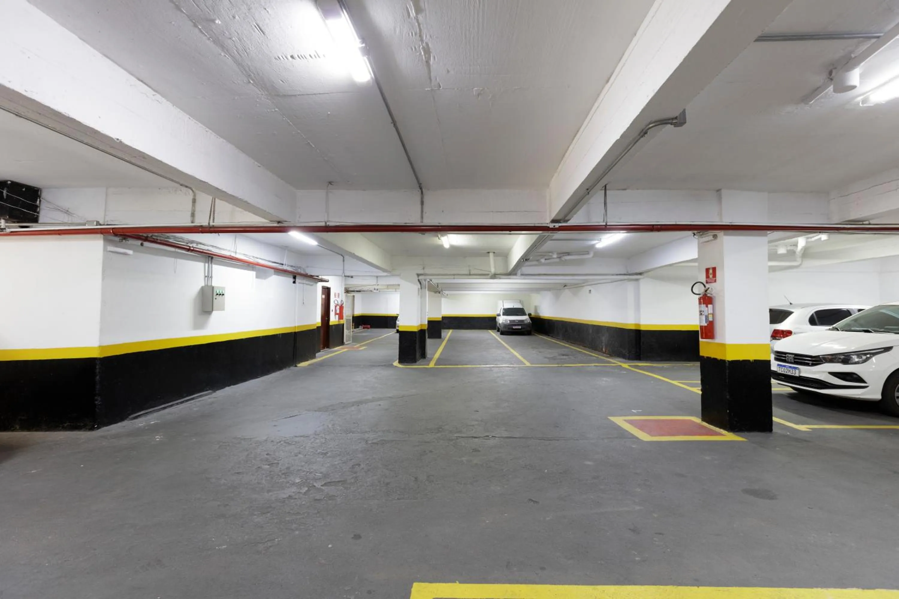 Parking in Cardim Plaza Hotel